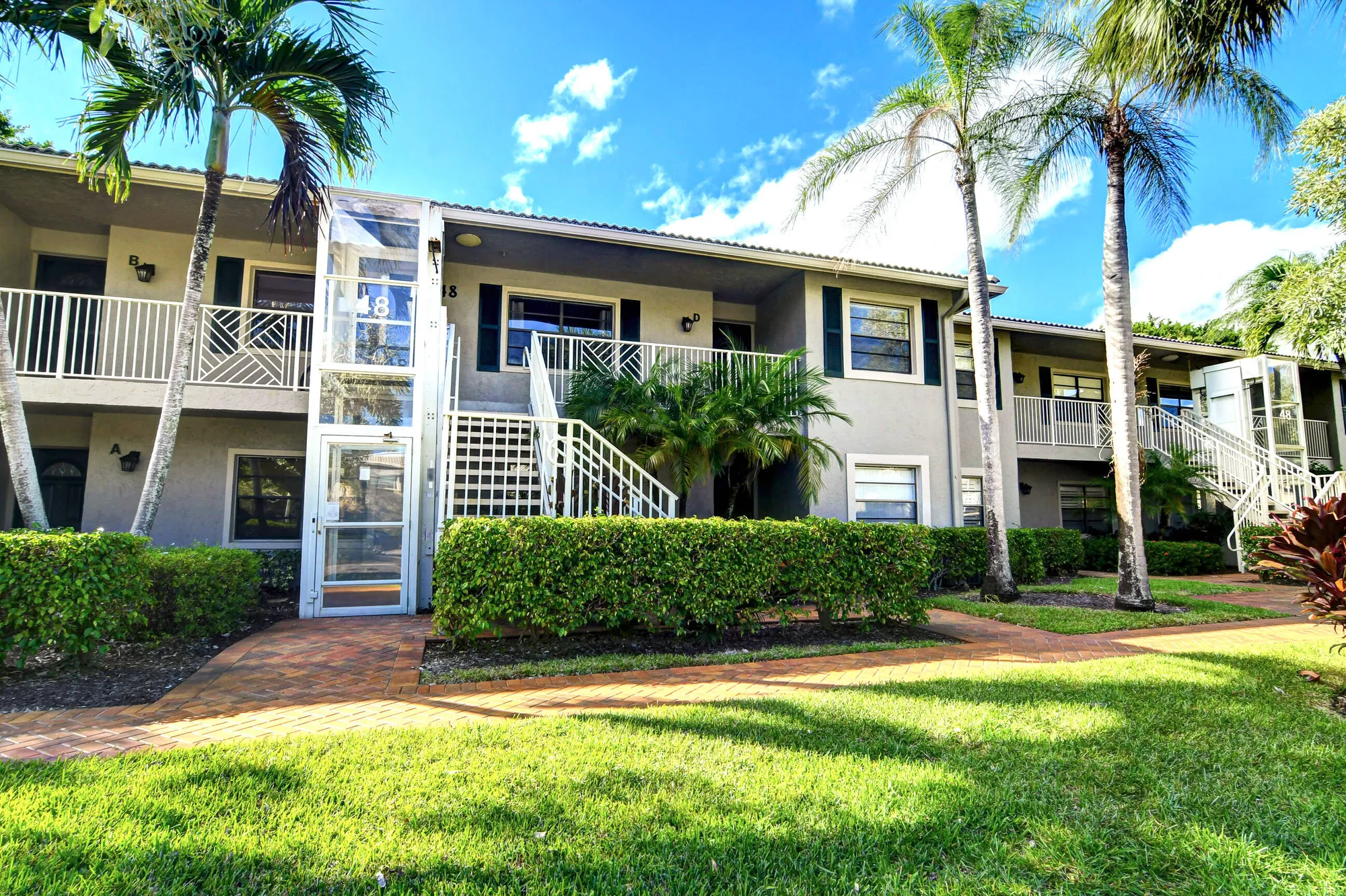 Property Slideshow image 14 of 21 | 48 stratford ln d, Boynton Beach, FL, 33436