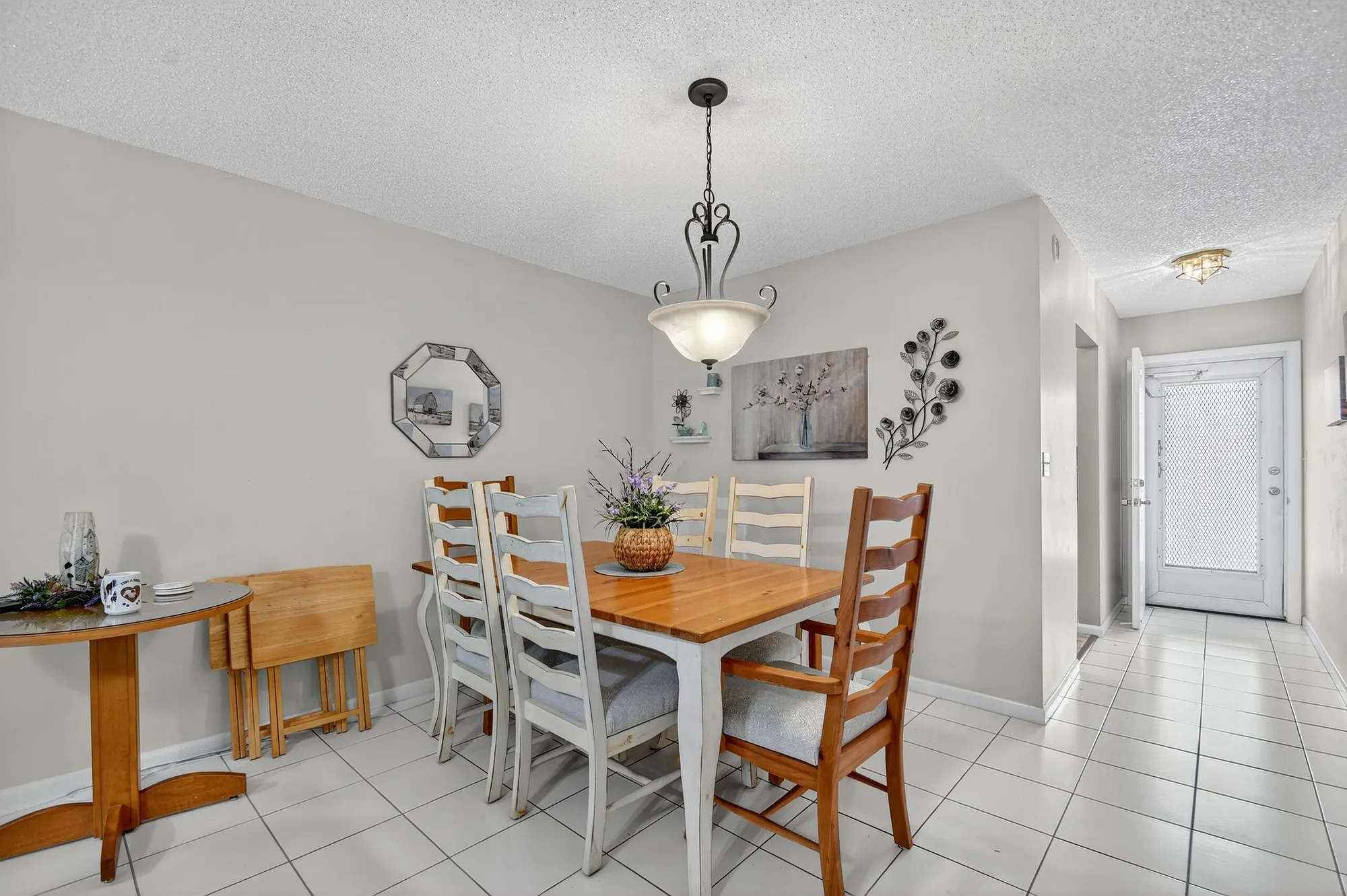 Property Slideshow image 8 of 39 | 204 oxford 300, West Palm Beach, FL, 33417