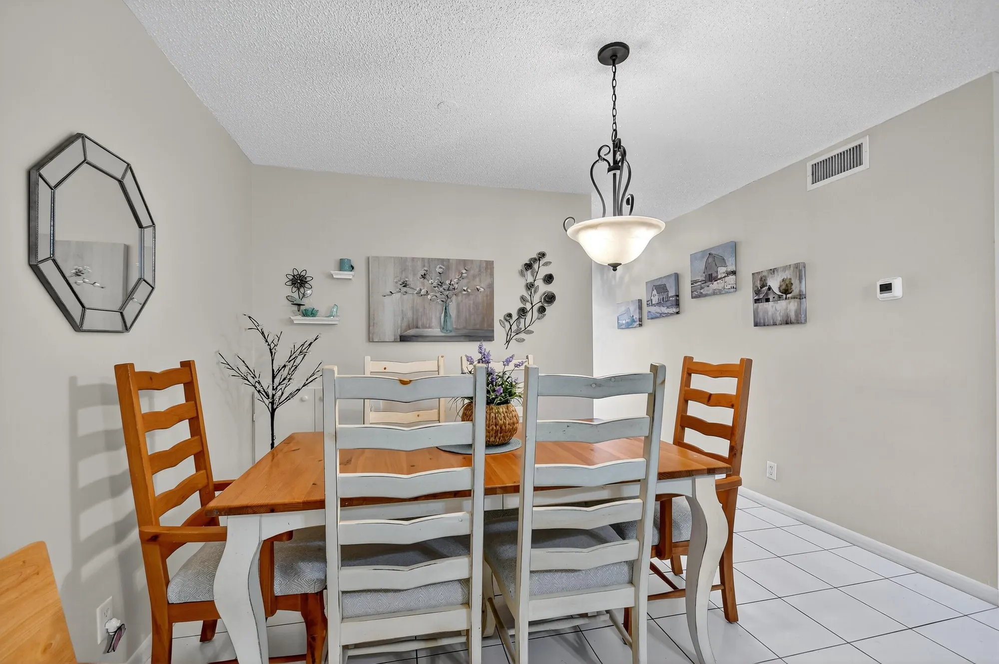 Property Slideshow image 9 of 39 | 204 oxford 300, West Palm Beach, FL, 33417
