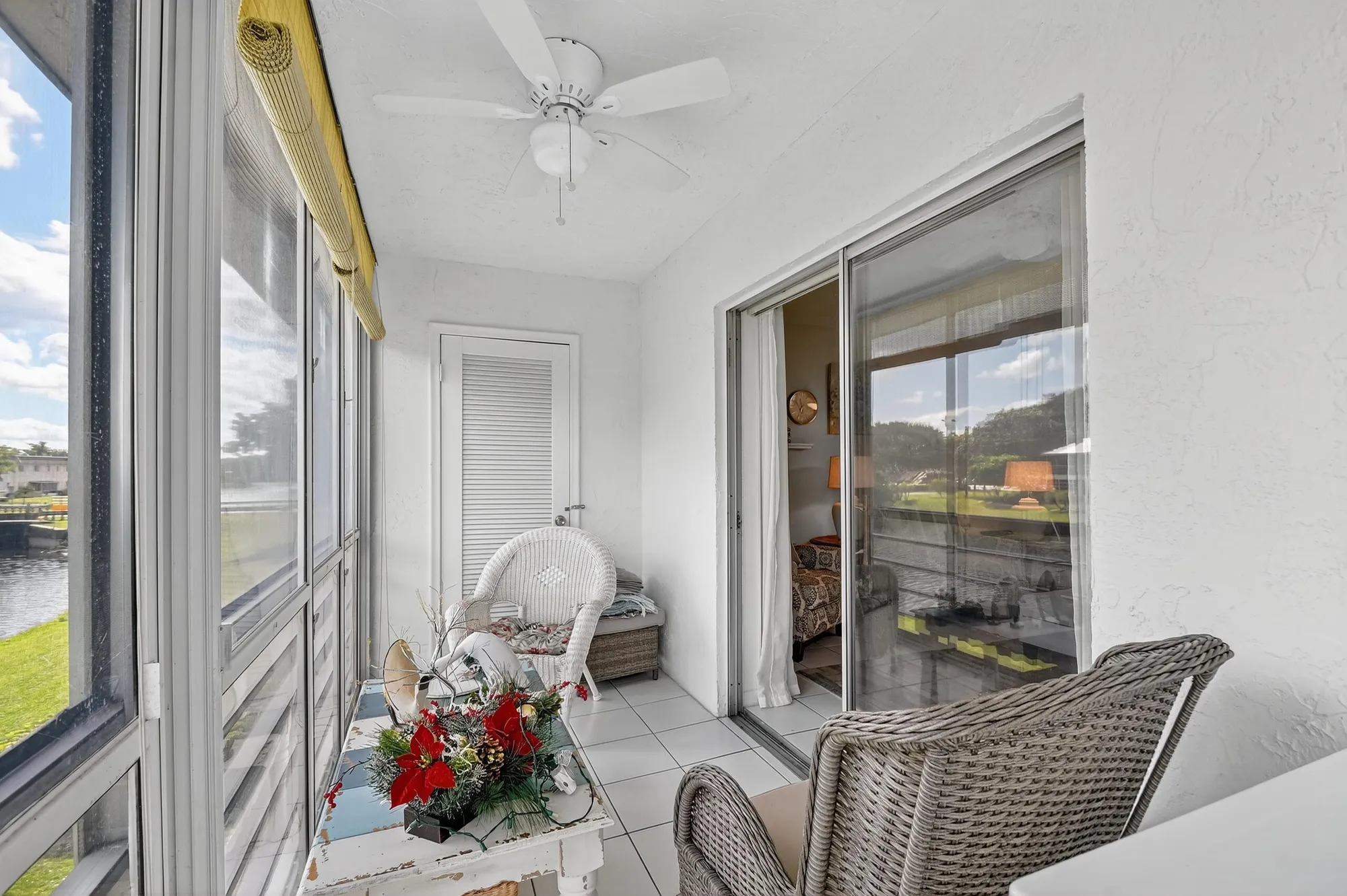 Property Slideshow image 16 of 39 | 204 oxford 300, West Palm Beach, FL, 33417