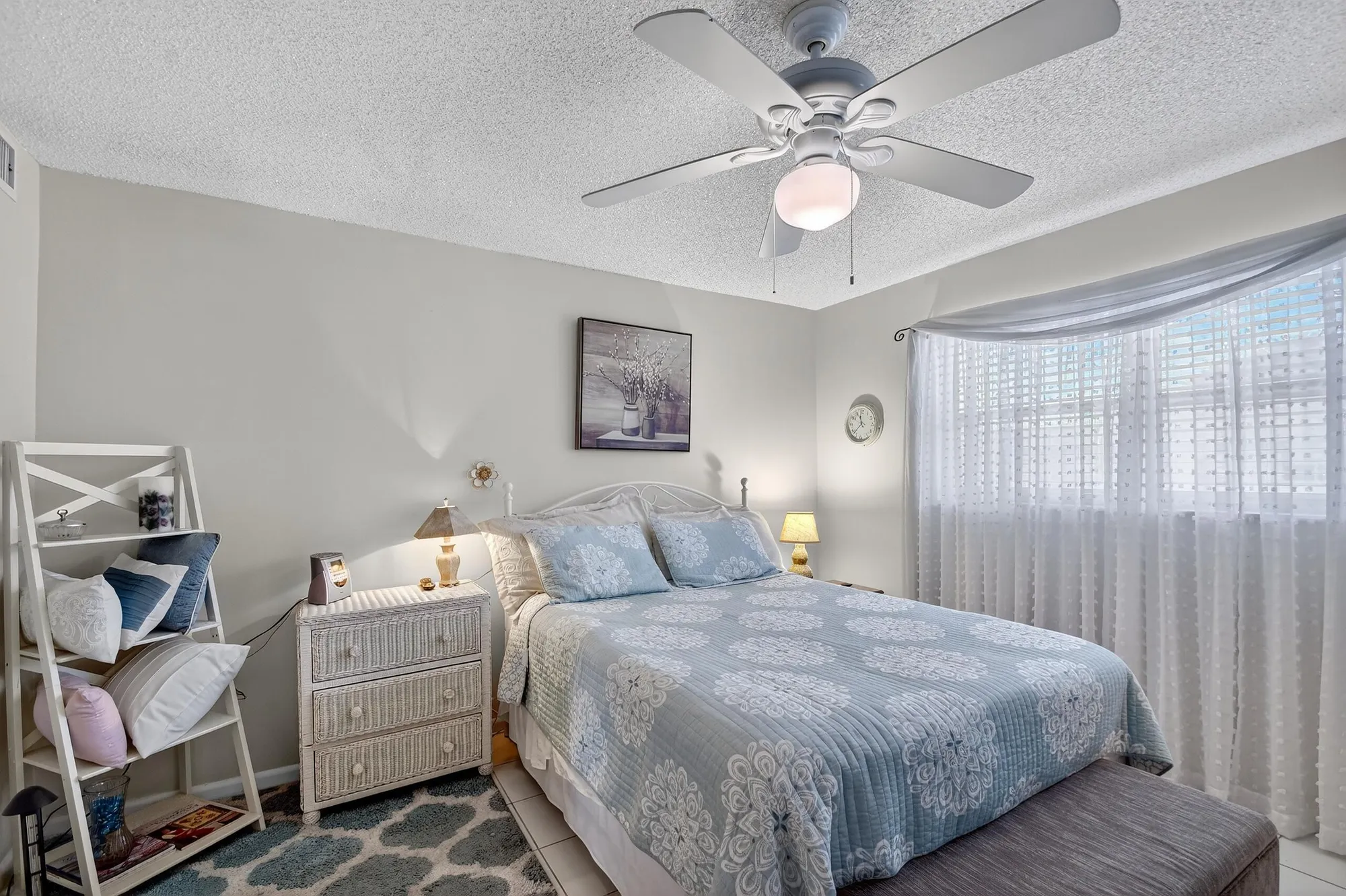 Property Slideshow image 24 of 39 | 204 oxford 300, West Palm Beach, FL, 33417