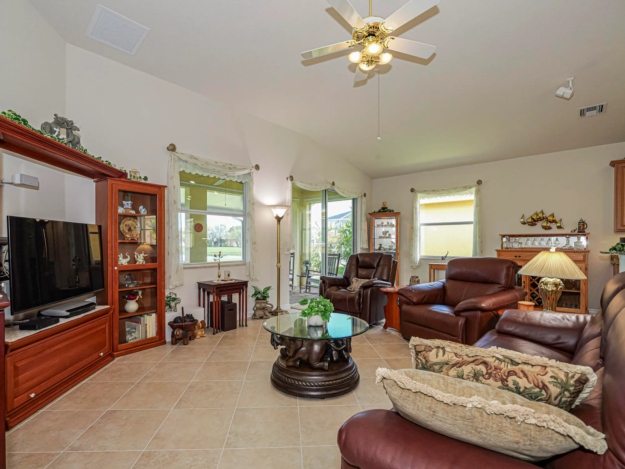 Property Slideshow image 4 of 43 | 6264 thames pl, Vero Beach, FL, 32966