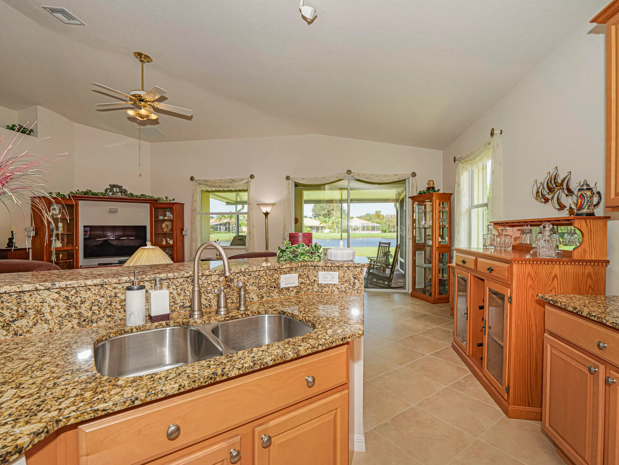 Property Slideshow image 6 of 43 | 6264 thames pl, Vero Beach, FL, 32966