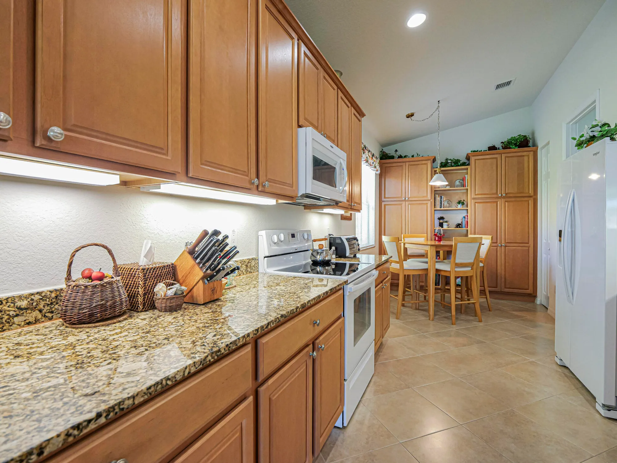 Property Slideshow image 8 of 43 | 6264 thames pl, Vero Beach, FL, 32966