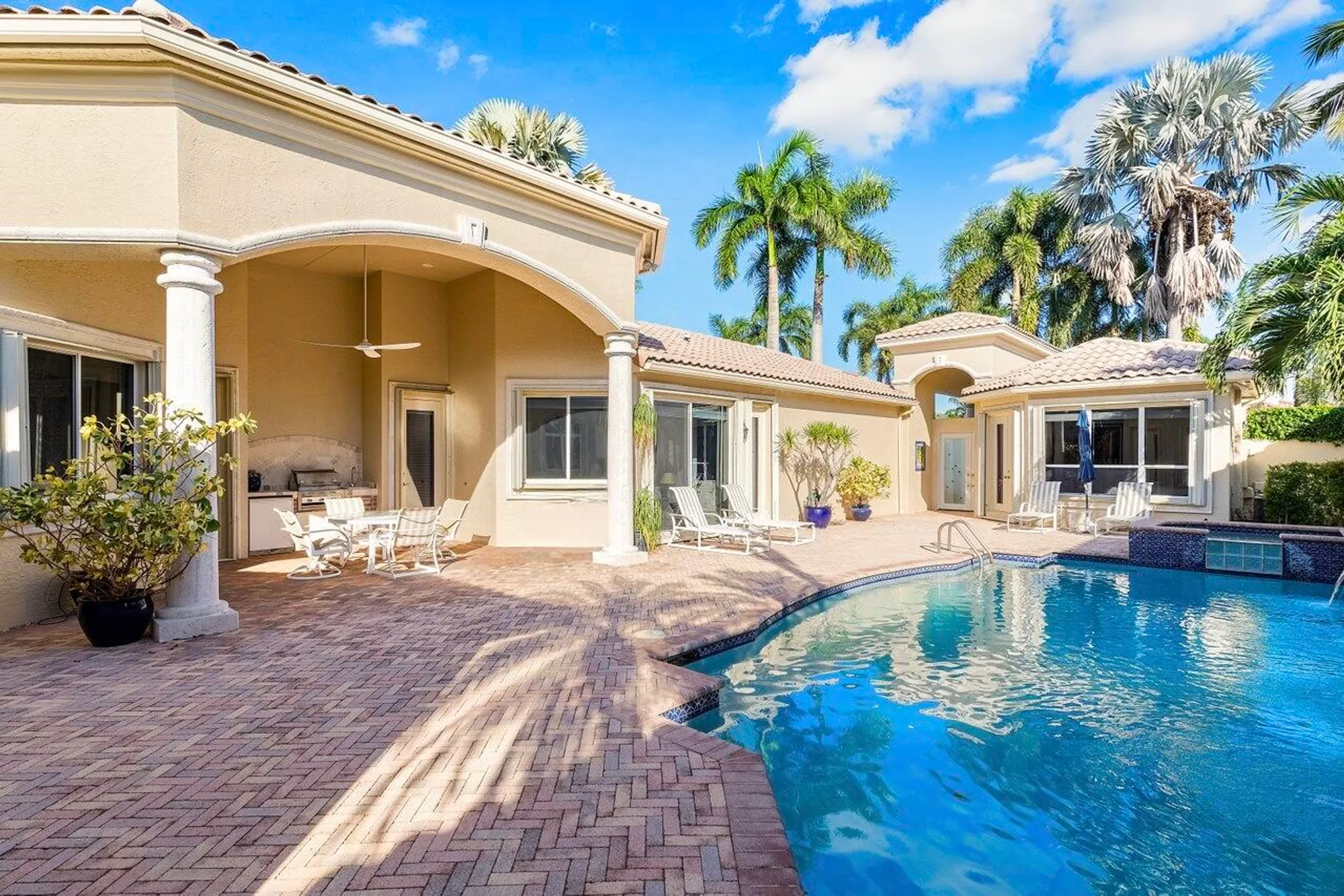 Property Slideshow image 19 of 103 | 23 island dr, Boynton Beach, FL, 33436