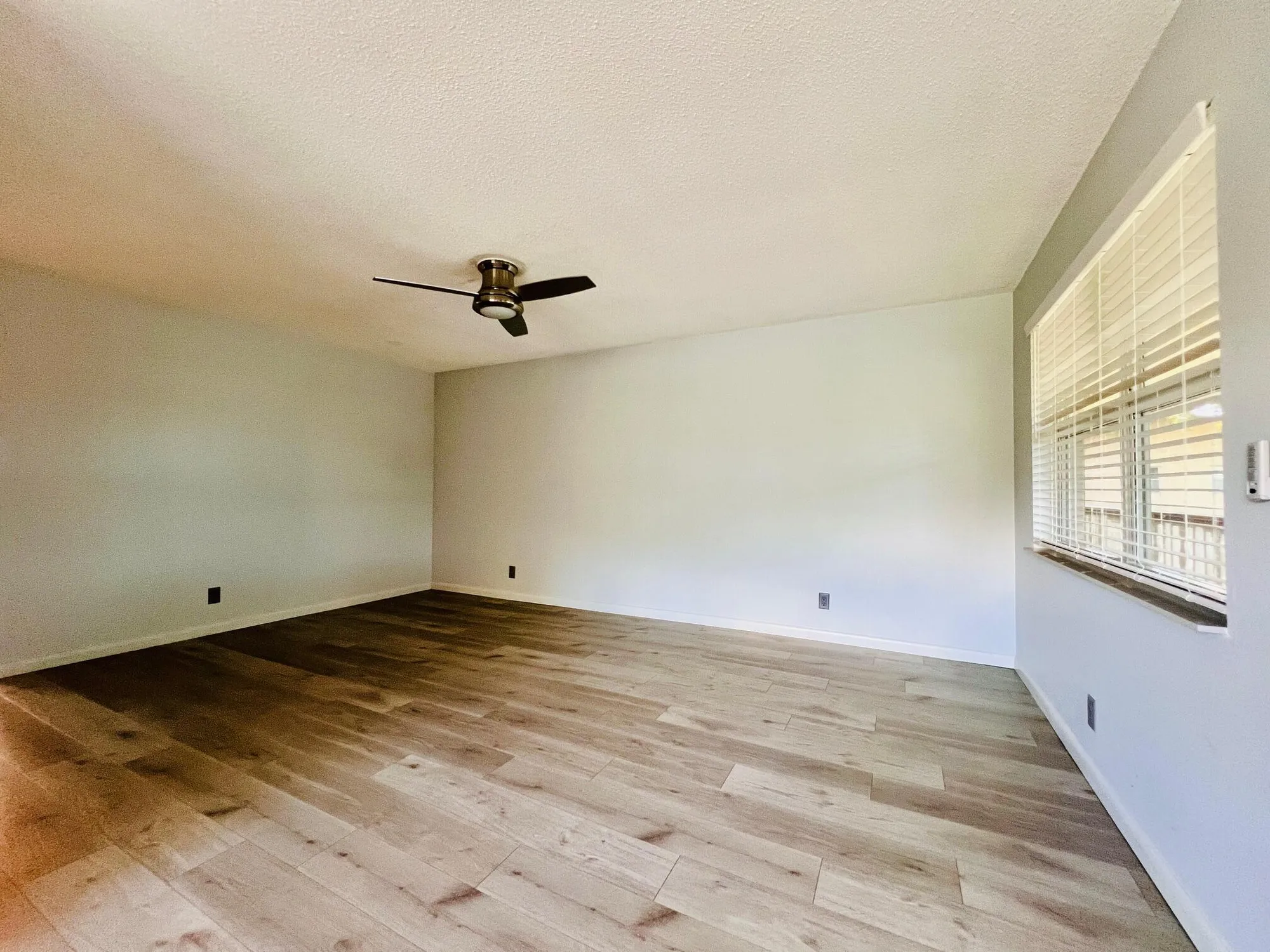 Property Slideshow image 4 of 18 | 260 dorchester k, West Palm Beach, FL, 33417