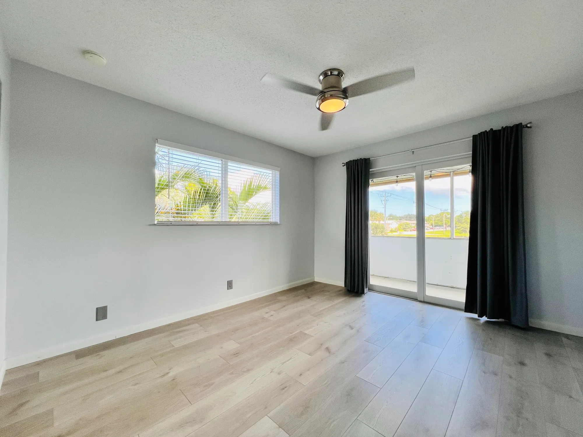 Property Slideshow image 6 of 18 | 260 dorchester k, West Palm Beach, FL, 33417