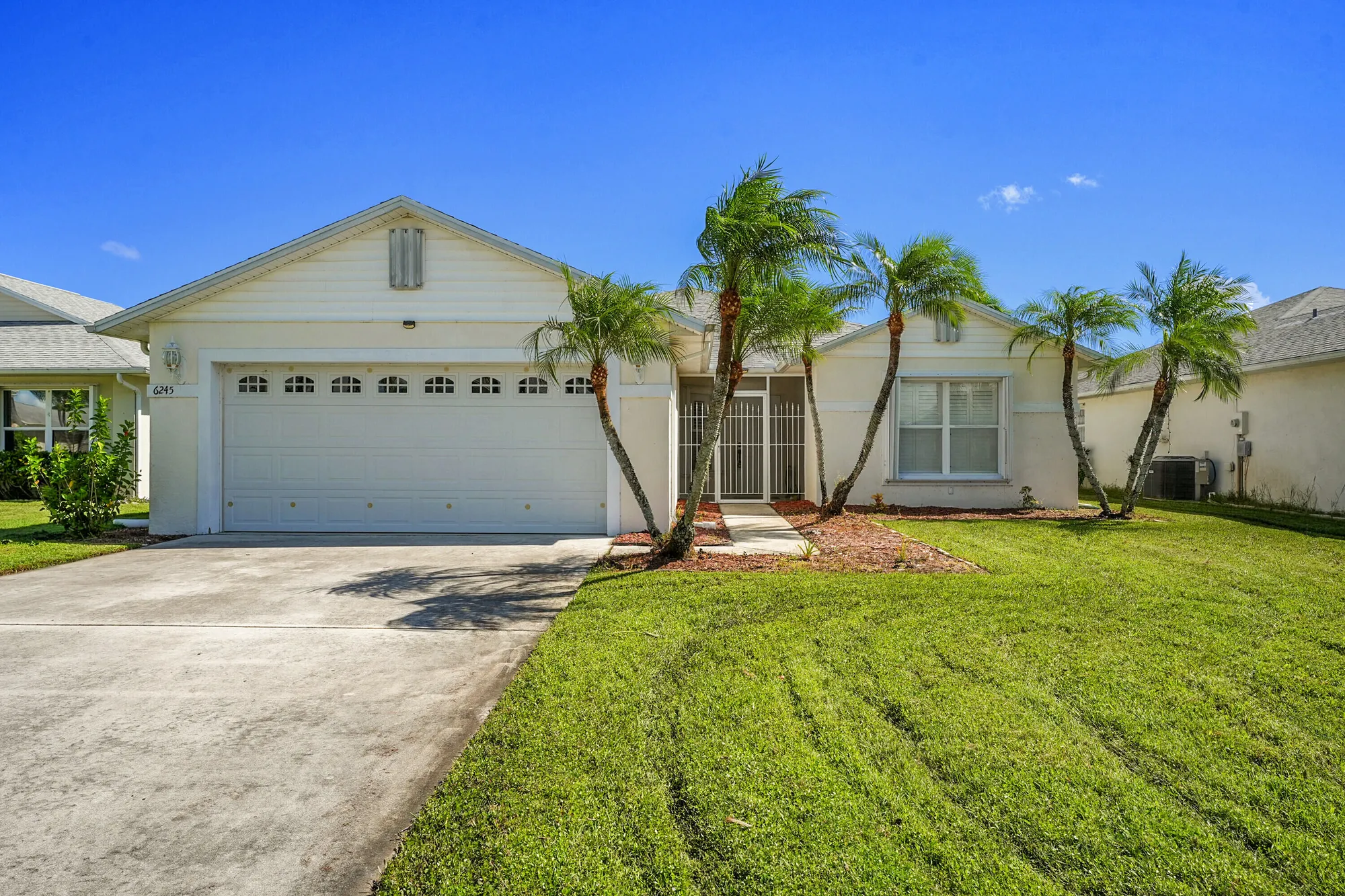 Property Slideshow image 3 of 29 | 6245 alexandria cir, Fort Pierce, FL, 34982