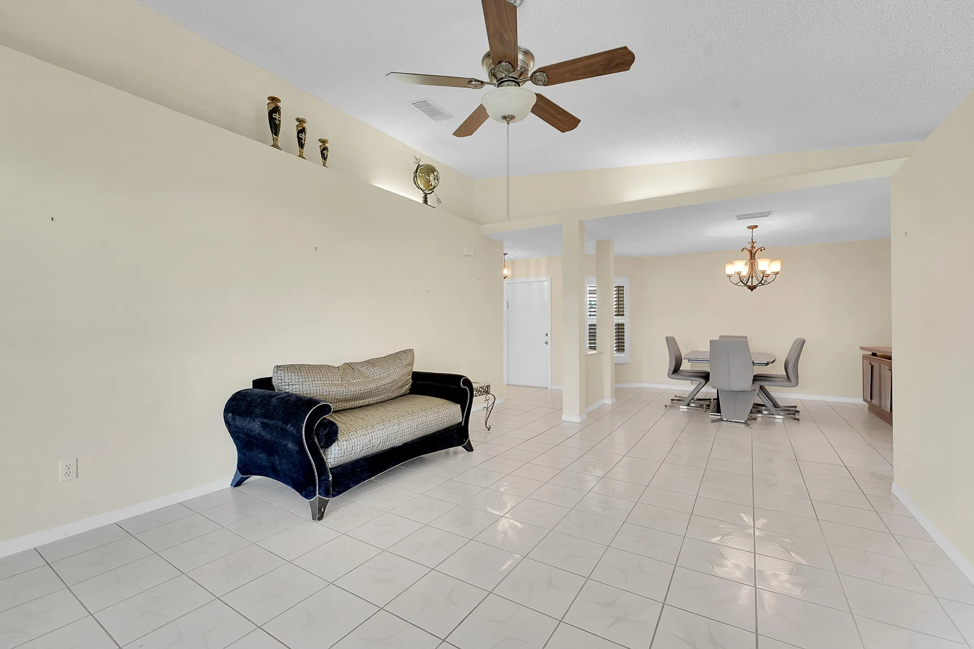 Property Slideshow image 8 of 29 | 6245 alexandria cir, Fort Pierce, FL, 34982
