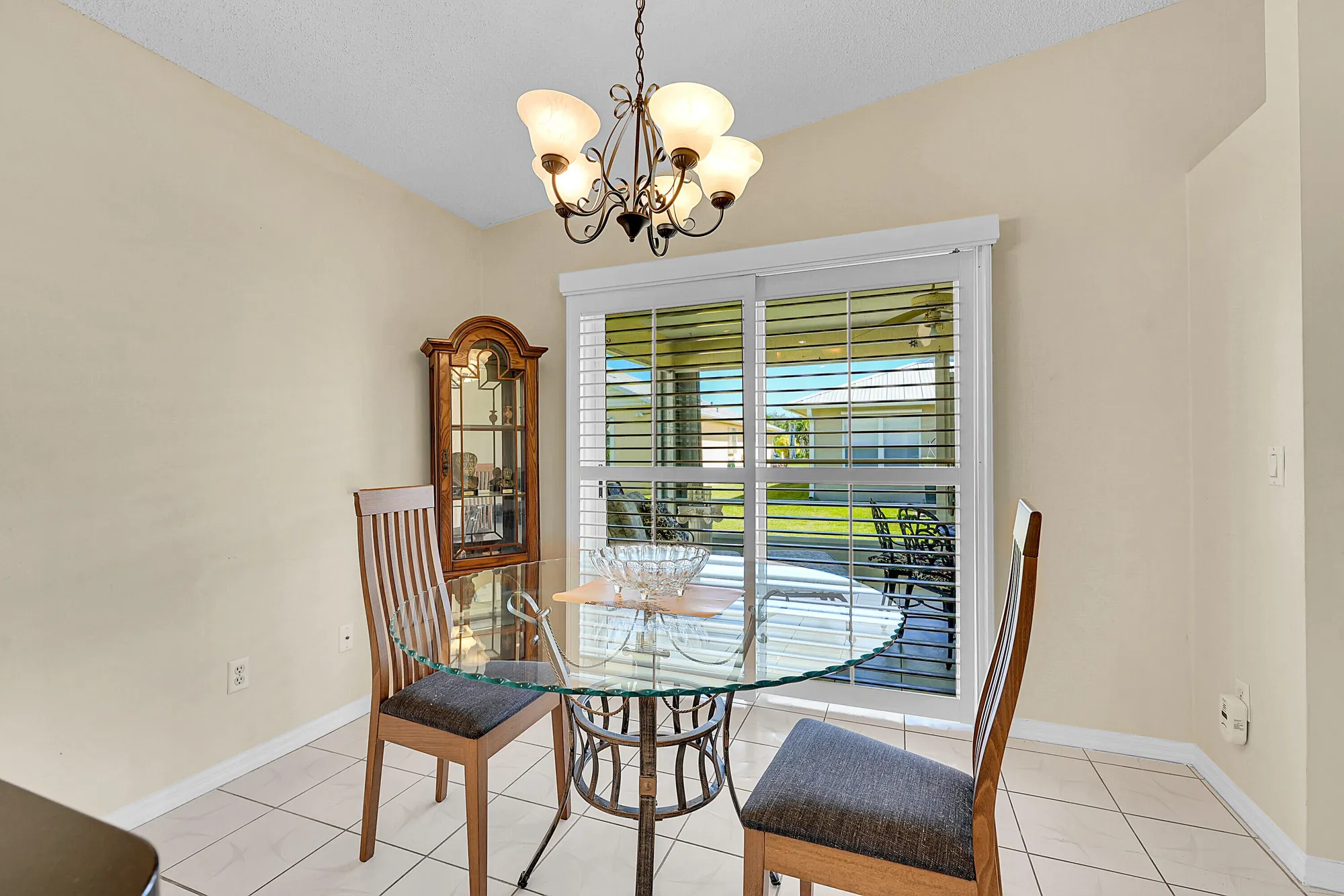 Property Slideshow image 12 of 29 | 6245 alexandria cir, Fort Pierce, FL, 34982