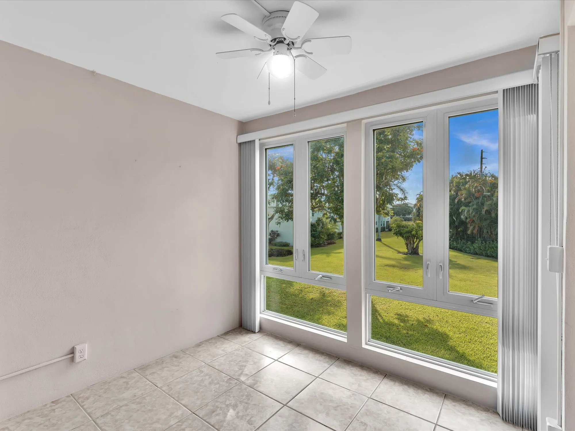 Property Slideshow image 21 of 52 | 33 colonial club dr apt 203, Boynton Beach, FL, 33435