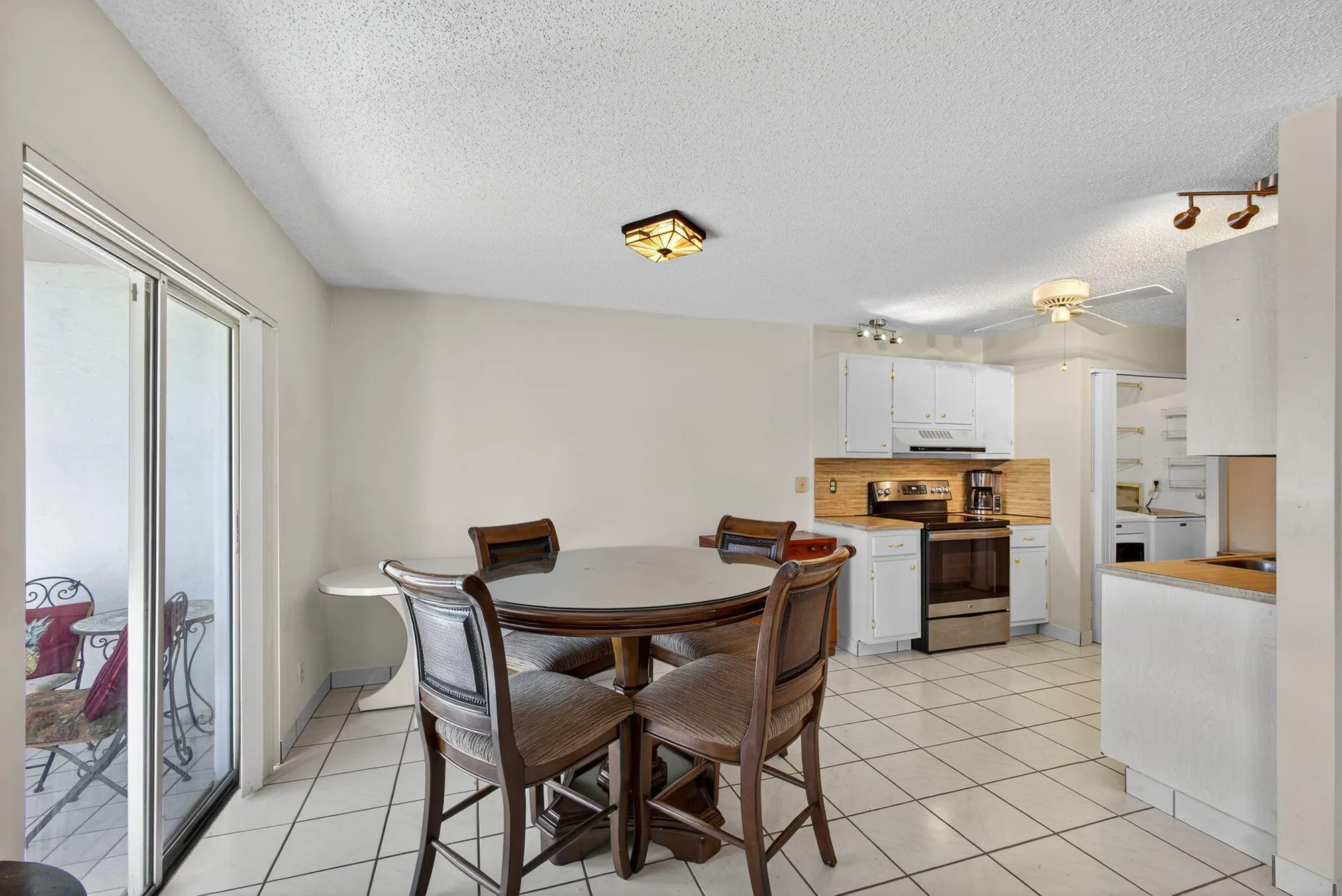 Property Slideshow image 6 of 48 | 3411 americo dr, West Palm Beach, FL, 33417