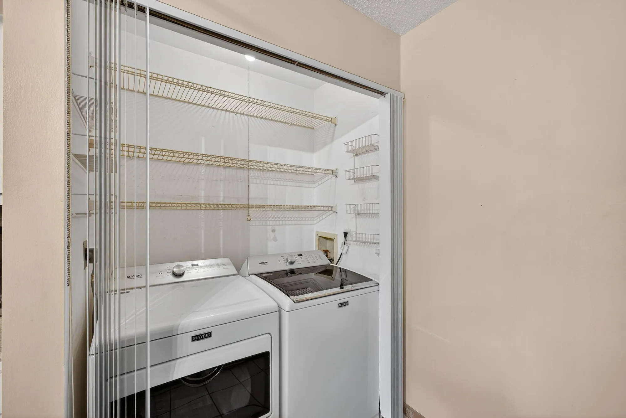 Property Slideshow image 9 of 48 | 3411 americo dr, West Palm Beach, FL, 33417