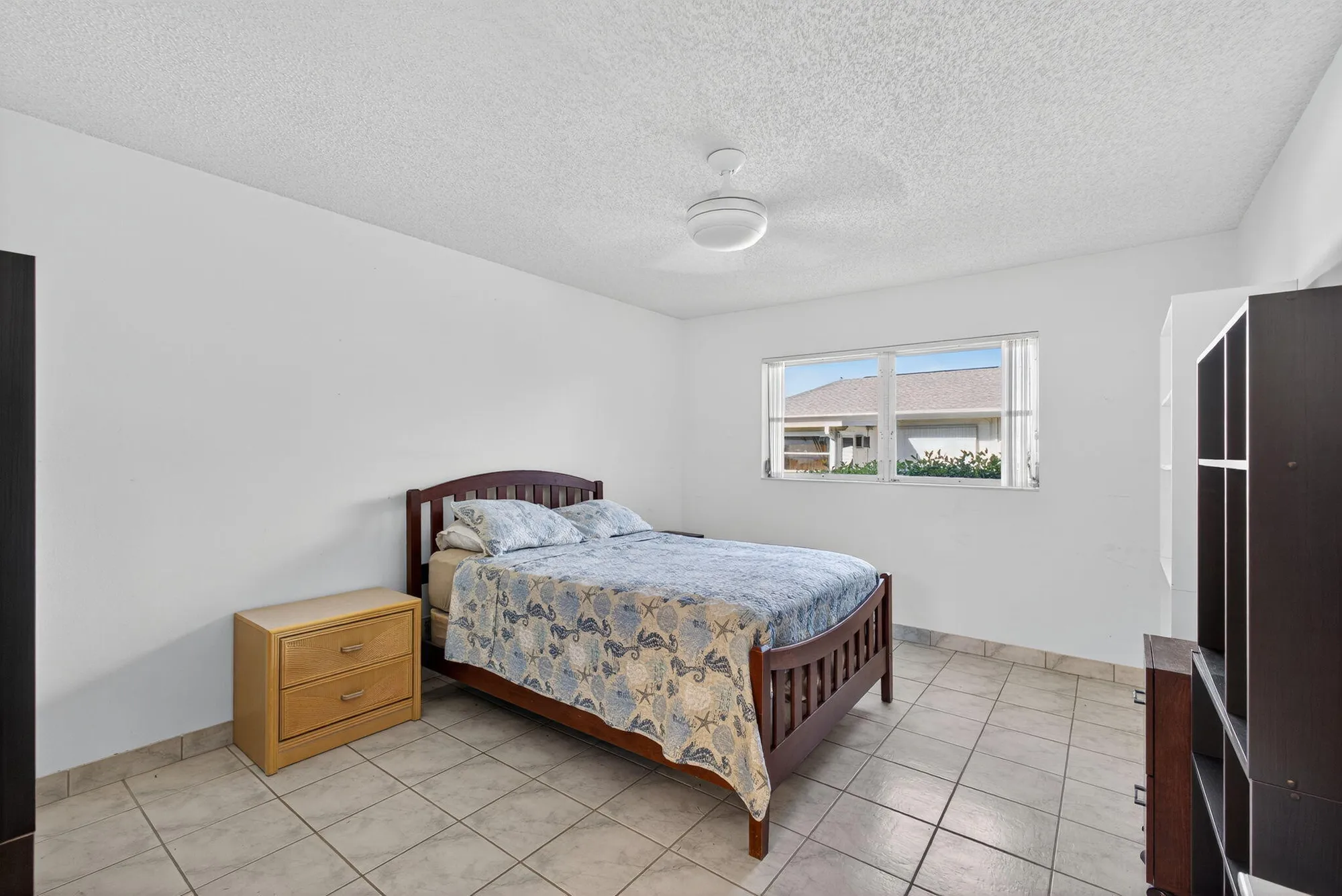 Property Slideshow image 14 of 48 | 3411 americo dr, West Palm Beach, FL, 33417