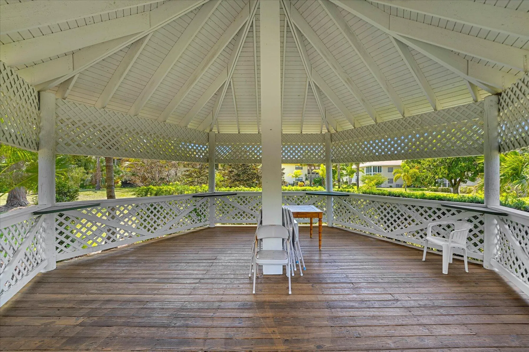 Property Slideshow image 37 of 41 | 2950 se ocean blvd 109101, Stuart, FL, 34996