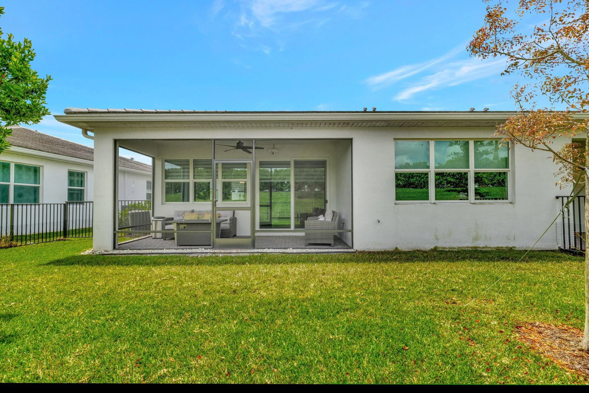 Property Slideshow image 36 of 131 | 11527 sw viridian blvd, Port Saint Lucie, FL, 34987