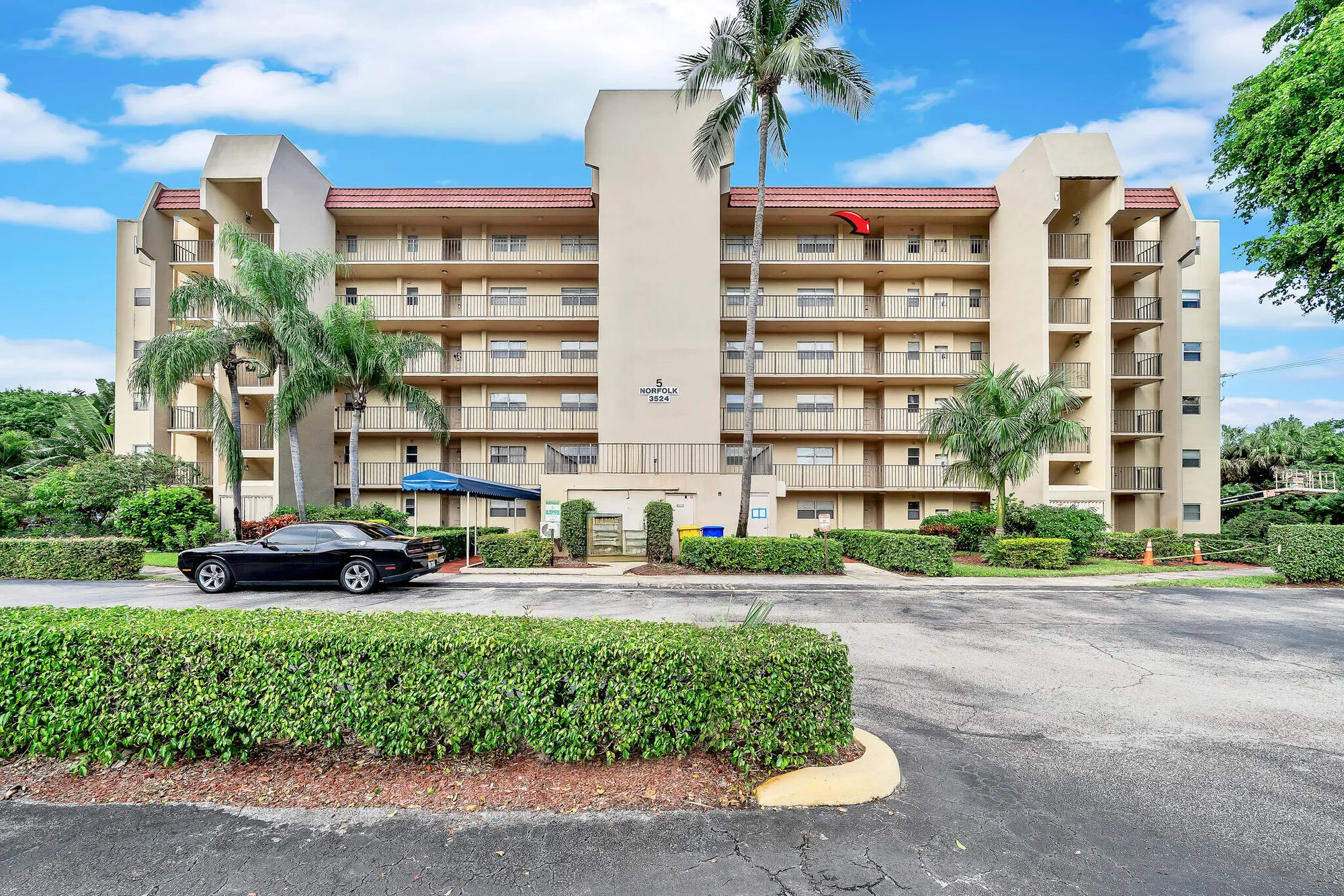 Property Slideshow image 2 of 59 | 3524 via poinciana apt 604, Lake Worth, FL, 33467