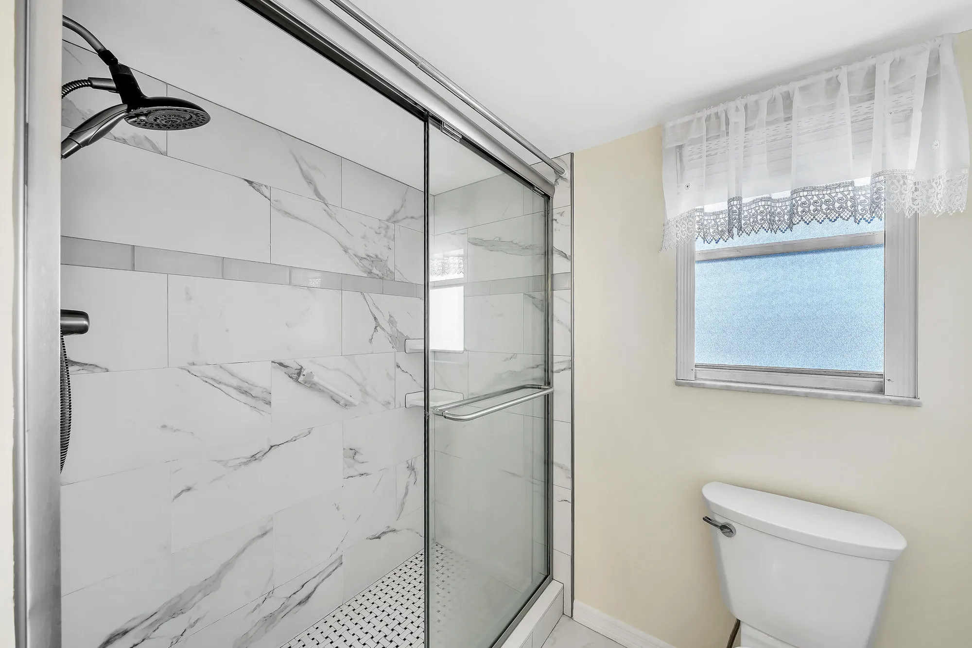 Property Slideshow image 48 of 59 | 3524 via poinciana apt 604, Lake Worth, FL, 33467