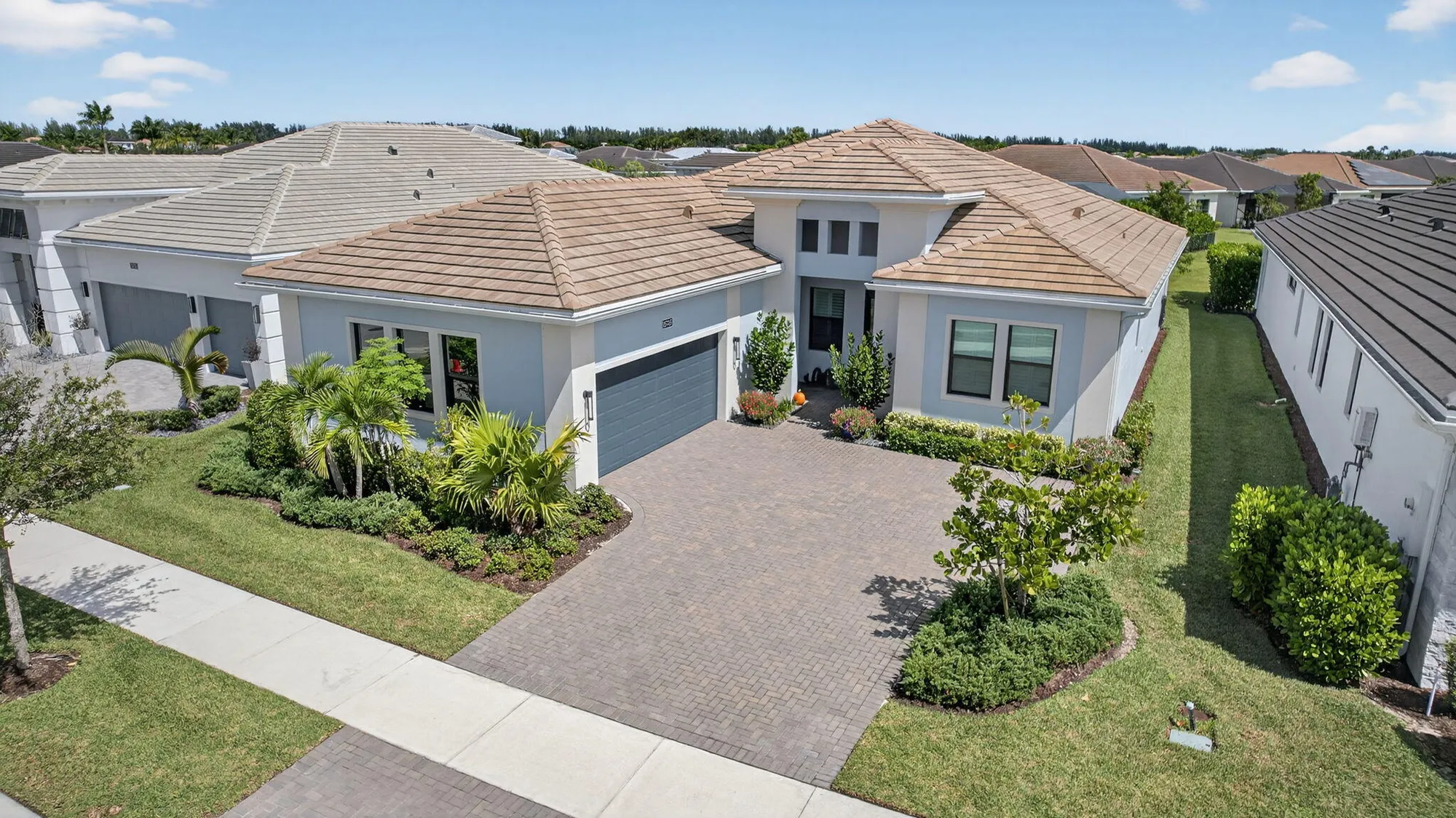 Property Slideshow image 61 of 124 | 15745 cresswind pl, Westlake, FL, 33470