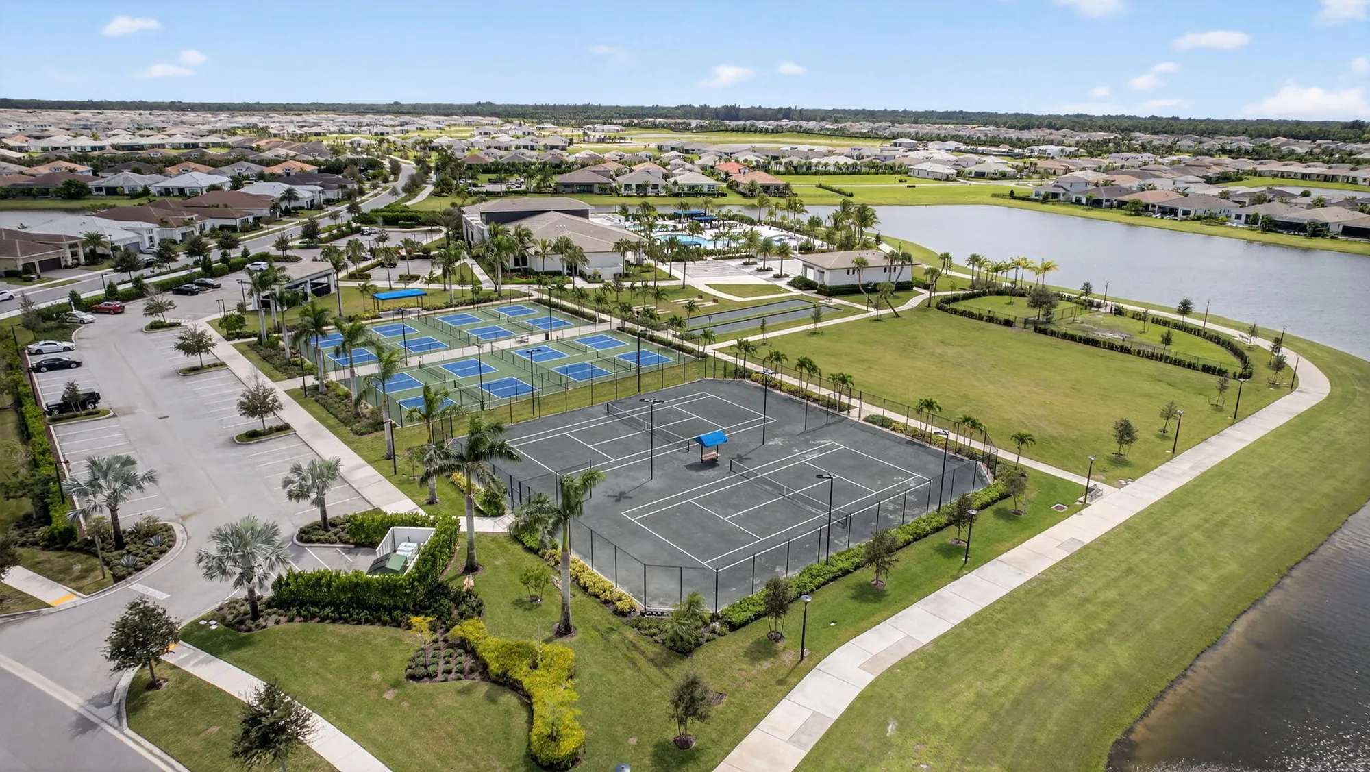 Property Slideshow image 76 of 124 | 15745 cresswind pl, Westlake, FL, 33470