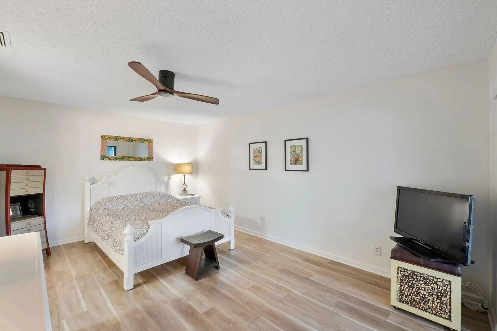 Property Slideshow image 14 of 35 | 2654 nw 7th ct b, Delray Beach, FL, 33445