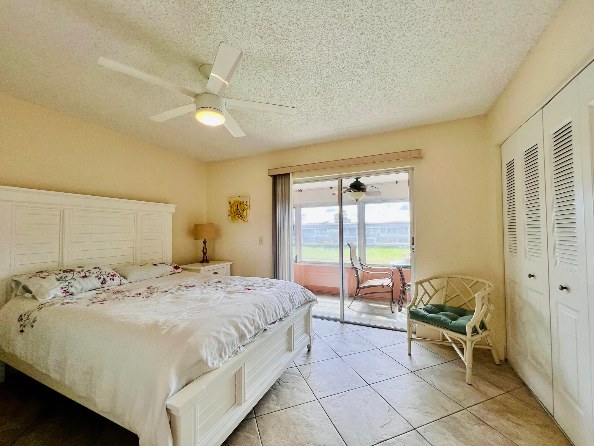 Property Slideshow image 6 of 13 | 10 kent a, West Palm Beach, FL, 33417