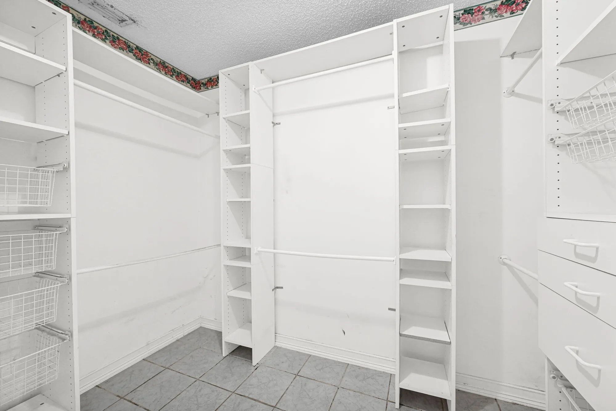 Property Slideshow image 33 of 72 | 866 nw 25th ave, Delray Beach, FL, 33445