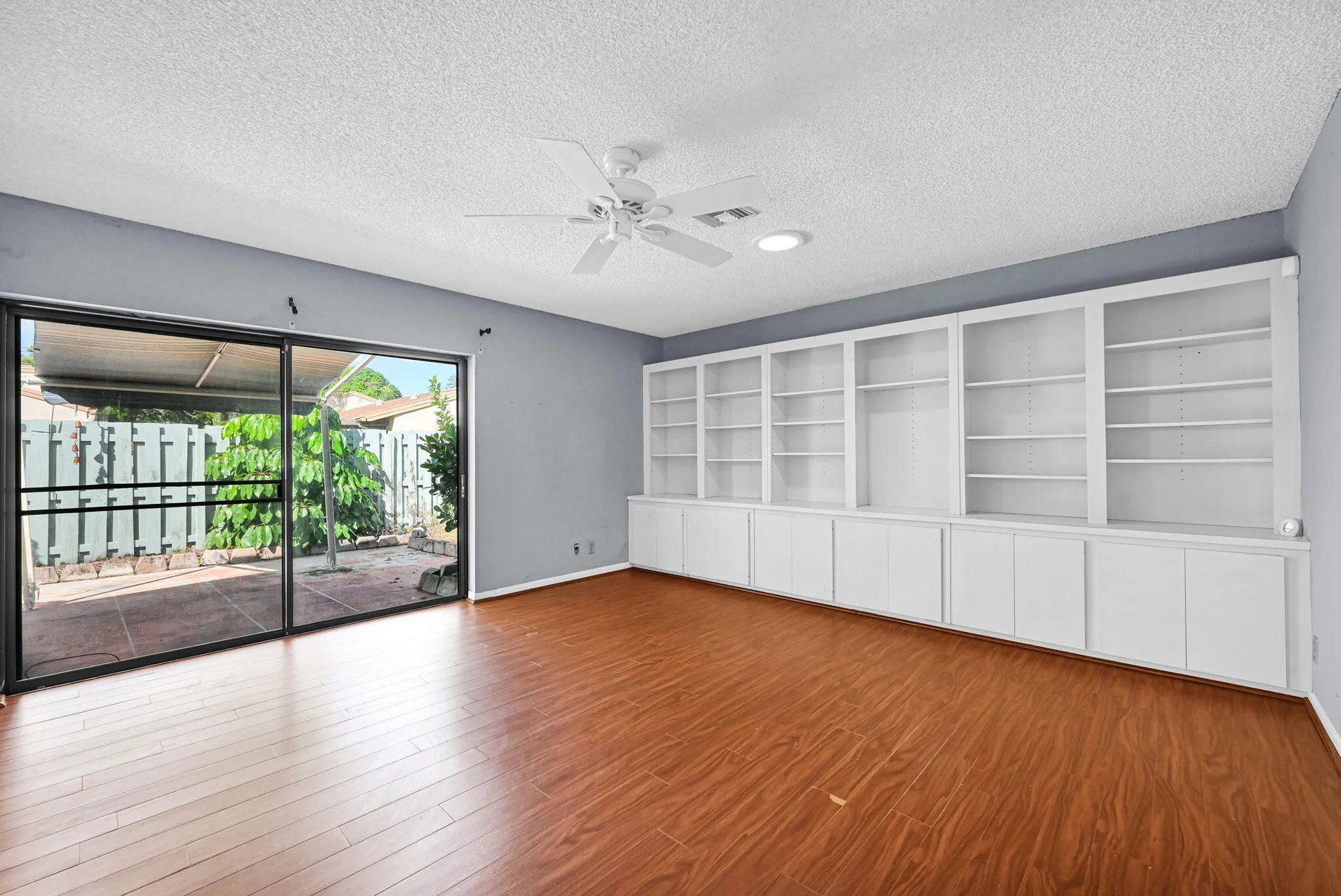 Property Slideshow image 16 of 72 | 866 nw 25th ave, Delray Beach, FL, 33445