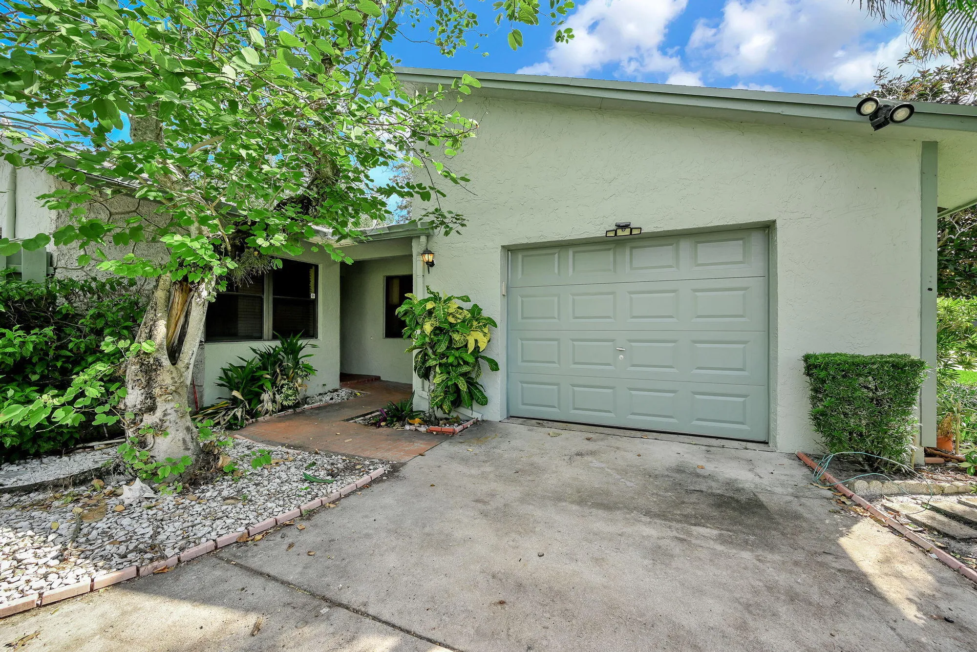 Property Slideshow image 2 of 72 | 866 nw 25th ave, Delray Beach, FL, 33445