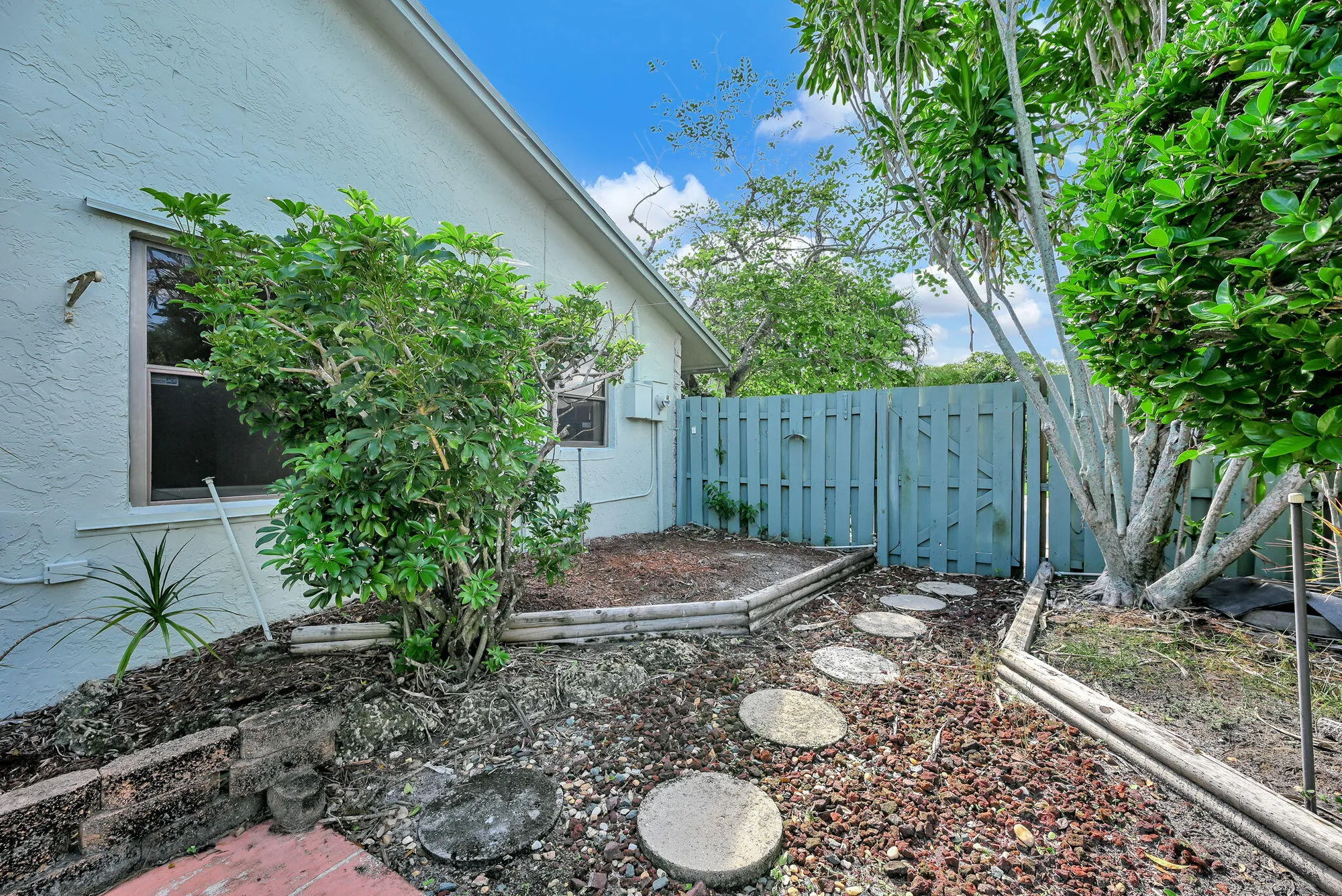 Property Slideshow image 50 of 72 | 866 nw 25th ave, Delray Beach, FL, 33445