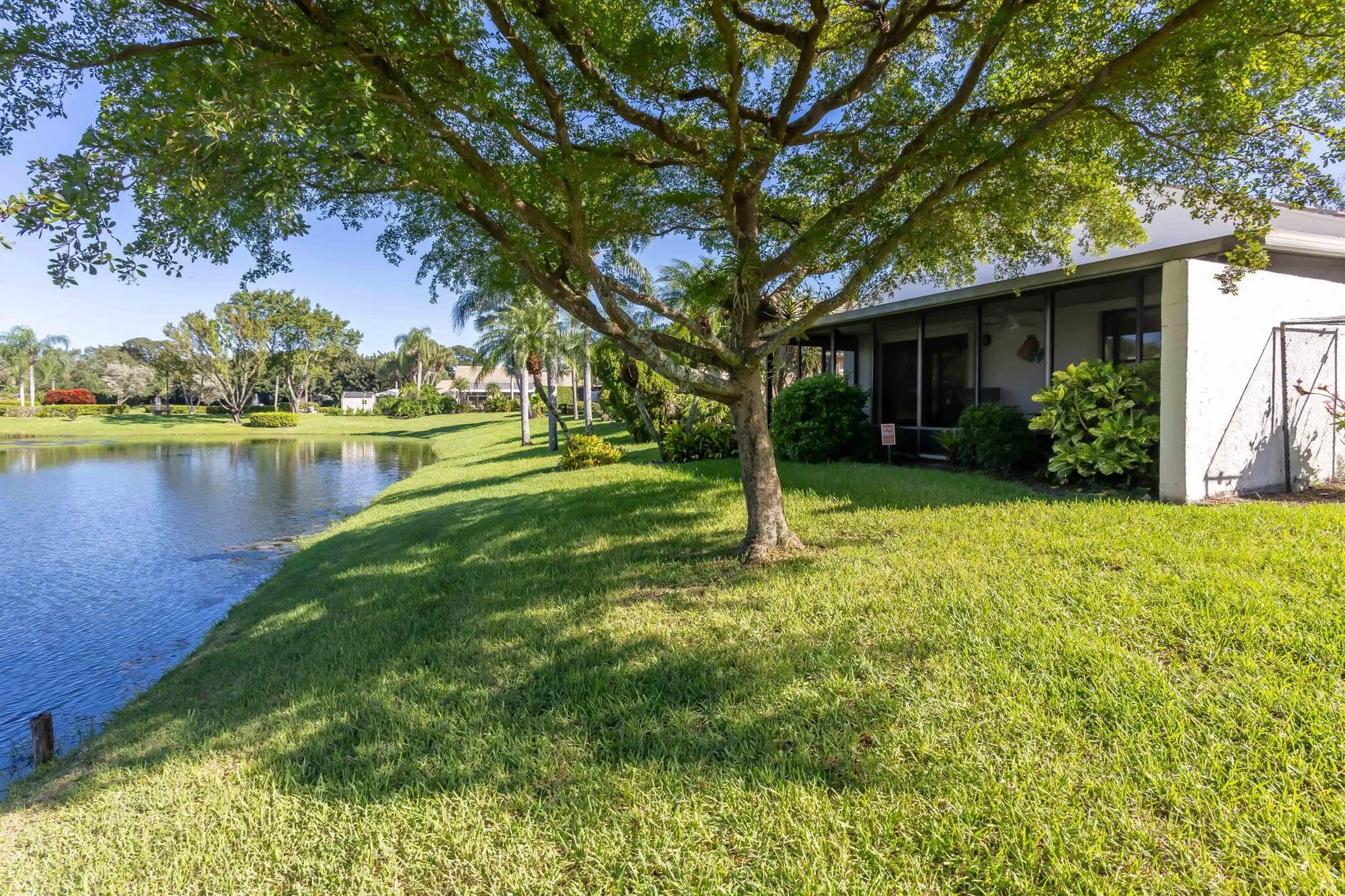 Property Slideshow image 28 of 34 | 4785 brighton lakes blvd, Boynton Beach, FL, 33436