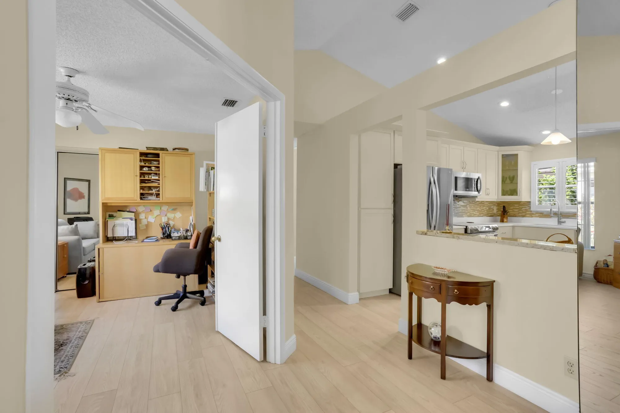 Property Slideshow image 11 of 34 | 4785 brighton lakes blvd, Boynton Beach, FL, 33436