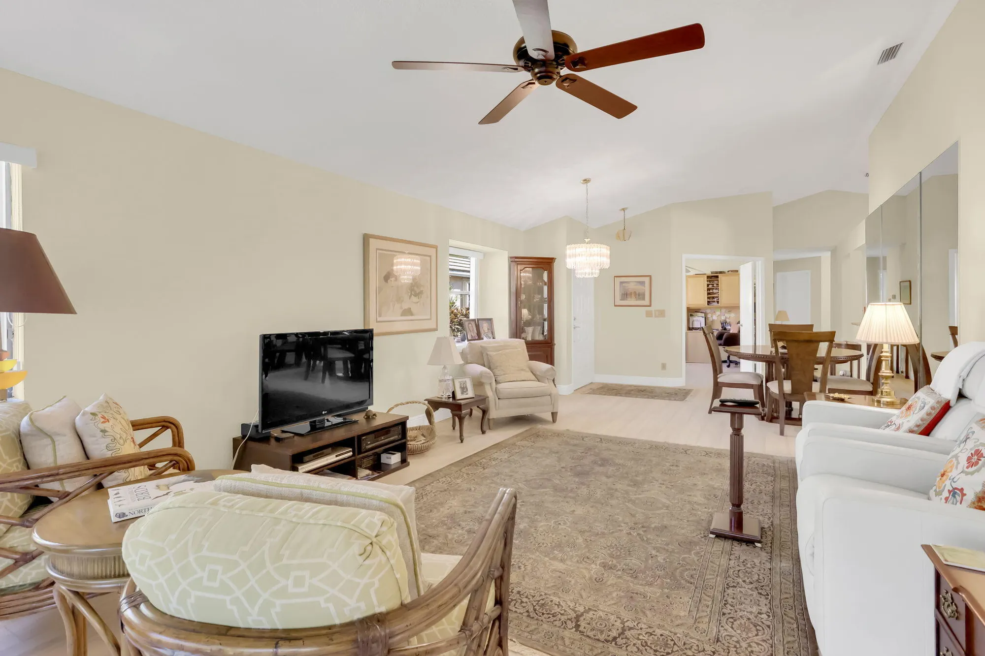 Property Slideshow image 16 of 34 | 4785 brighton lakes blvd, Boynton Beach, FL, 33436