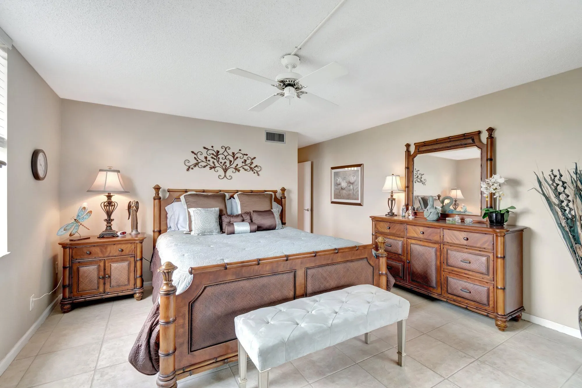 Property Slideshow image 14 of 46 | 14747 cumberland dr, Delray Beach, FL, 33446