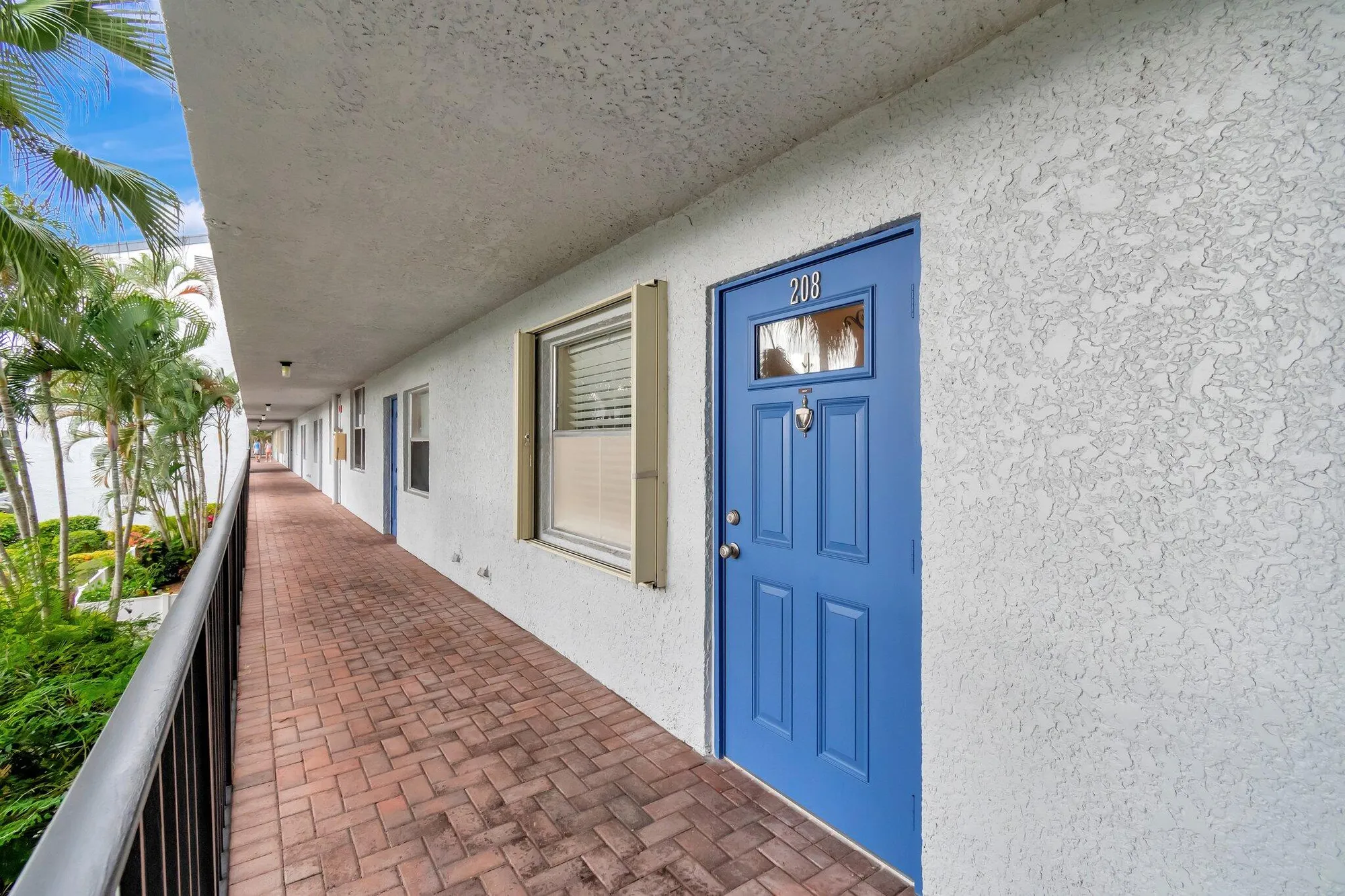 Property Slideshow image 32 of 46 | 14747 cumberland dr, Delray Beach, FL, 33446