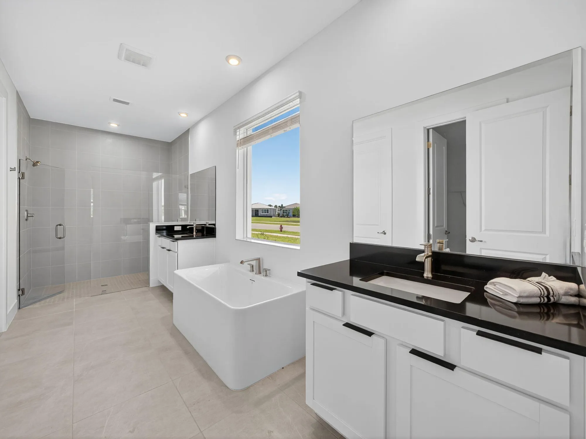 Property Slideshow image 20 of 42 | 9875 sw veronese dr, Port Saint Lucie, FL, 34987