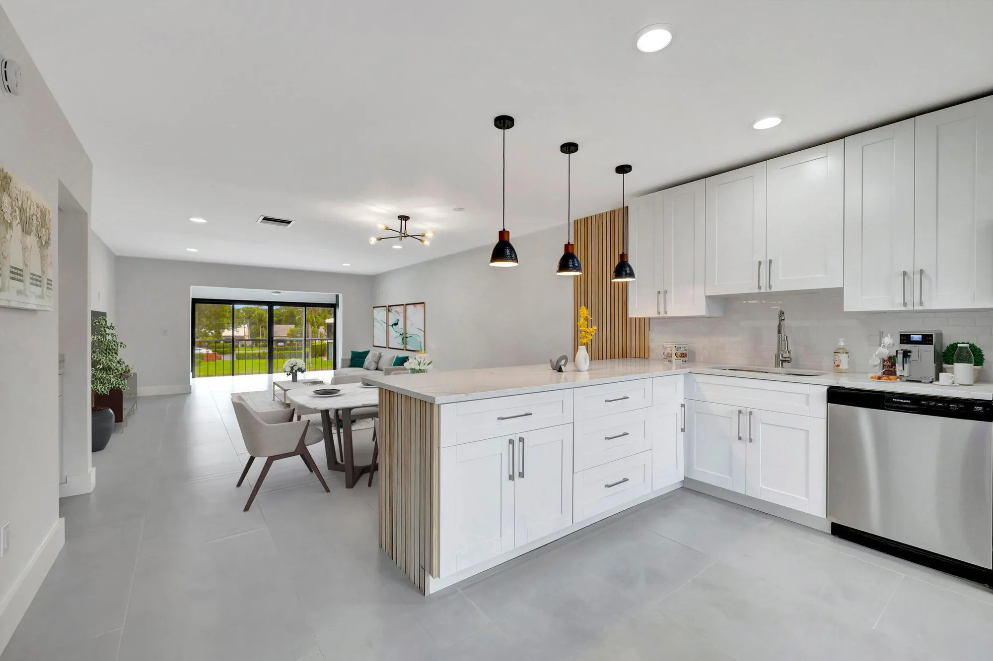 Property Slideshow image 9 of 68 | 7898 eastlake dr apt 7d, Boca Raton, FL, 33433