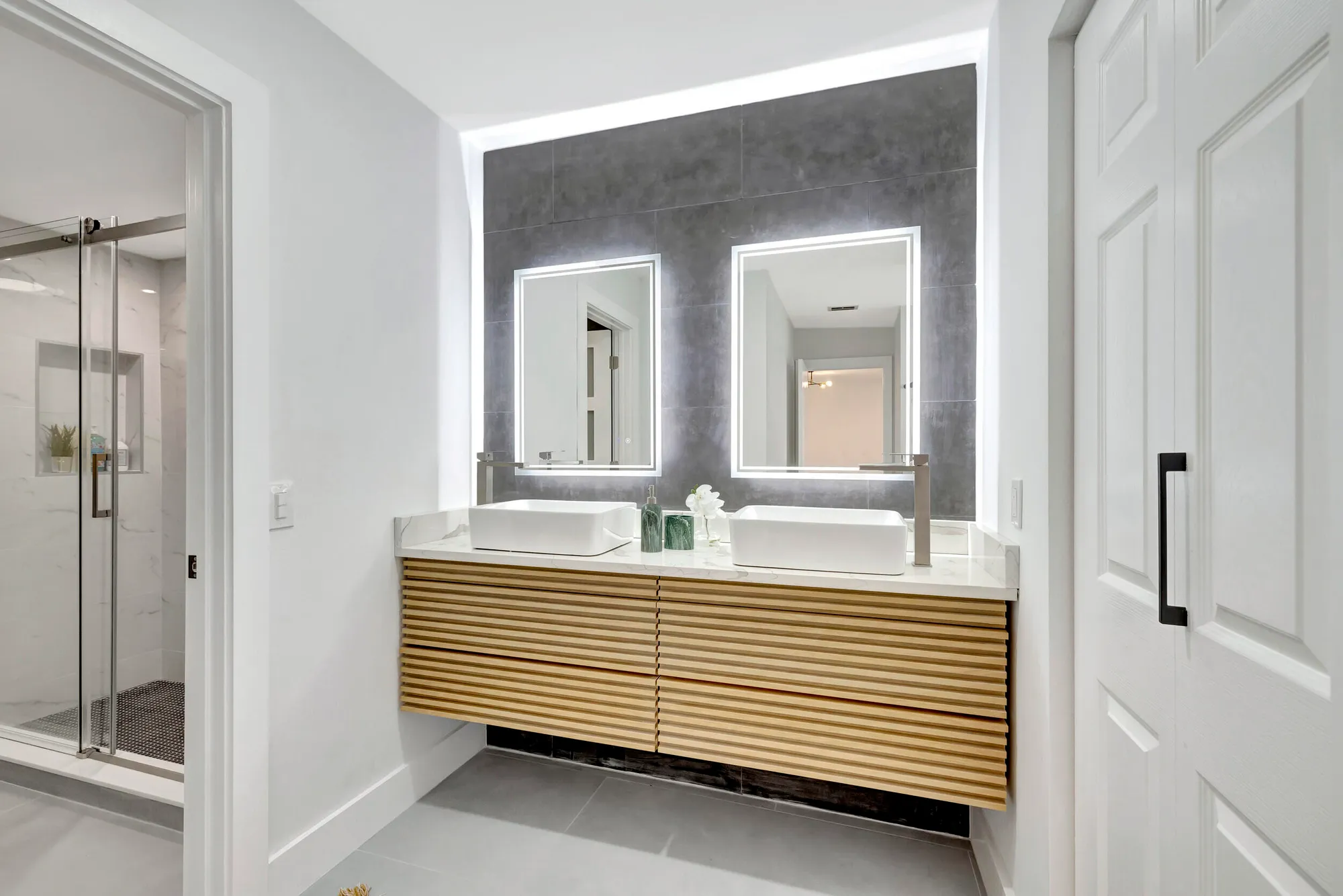 Property Slideshow image 8 of 68 | 7898 eastlake dr apt 7d, Boca Raton, FL, 33433