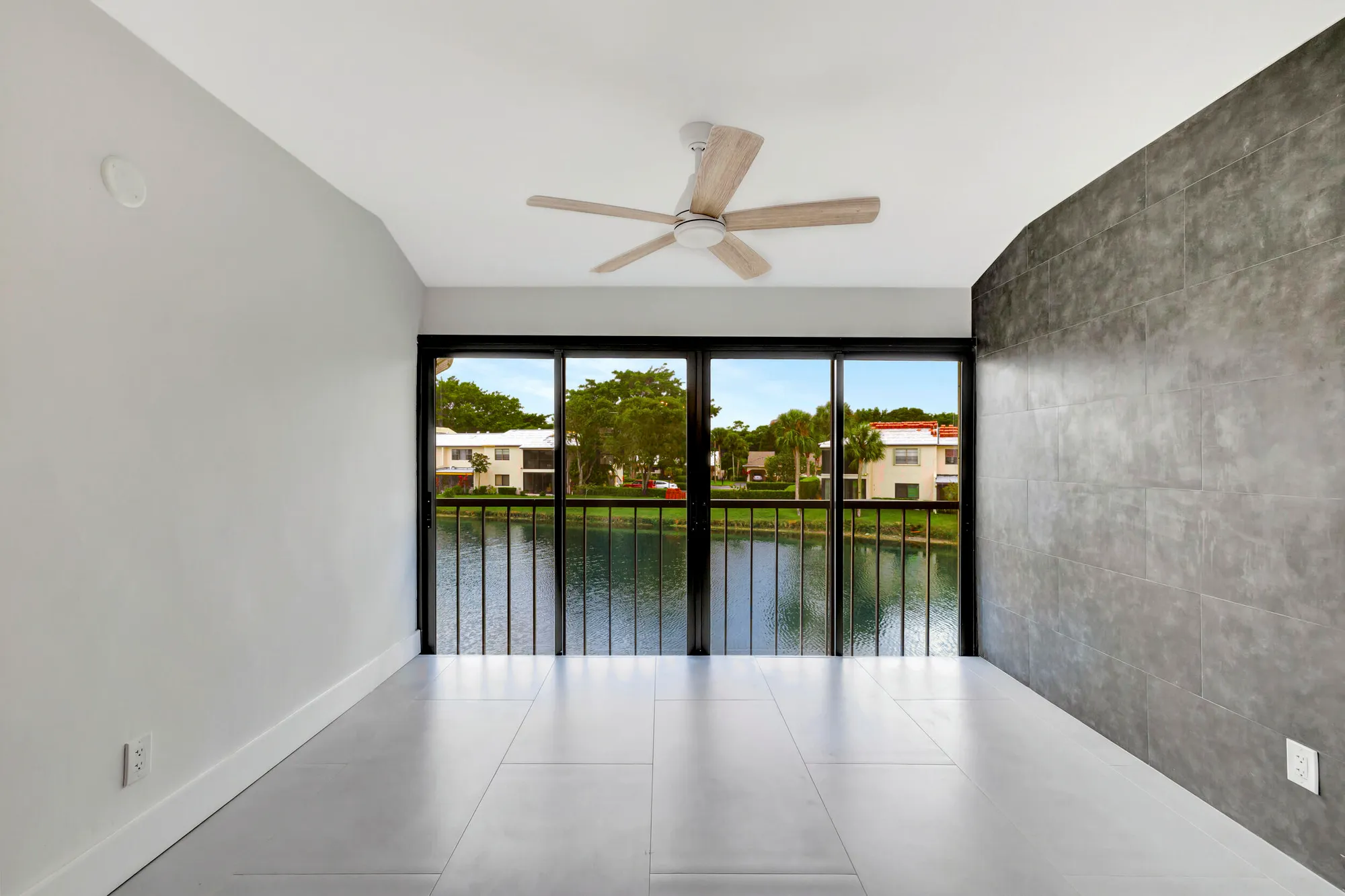Property Slideshow image 5 of 68 | 7898 eastlake dr apt 7d, Boca Raton, FL, 33433