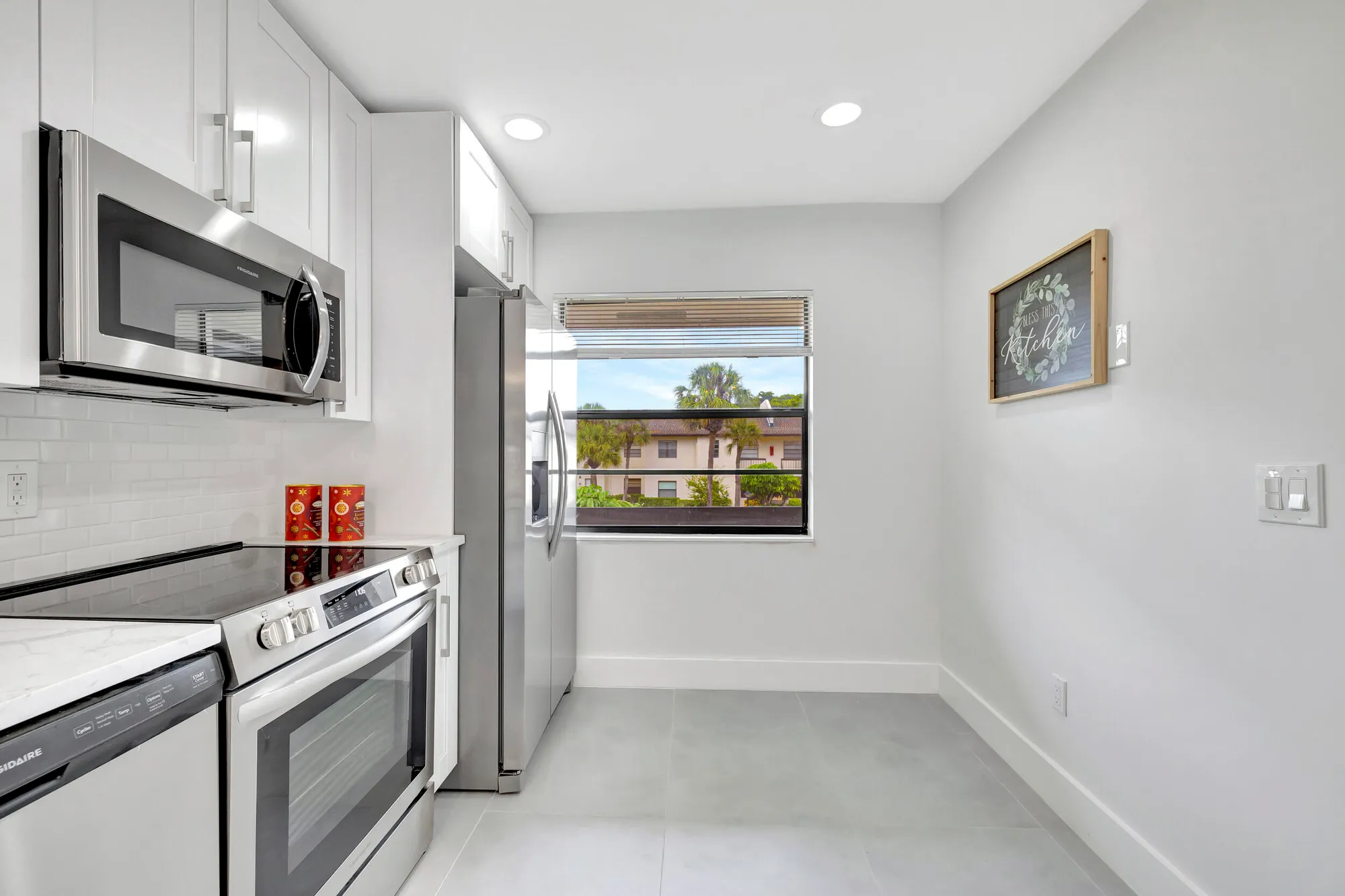 Property Slideshow image 29 of 68 | 7898 eastlake dr apt 7d, Boca Raton, FL, 33433