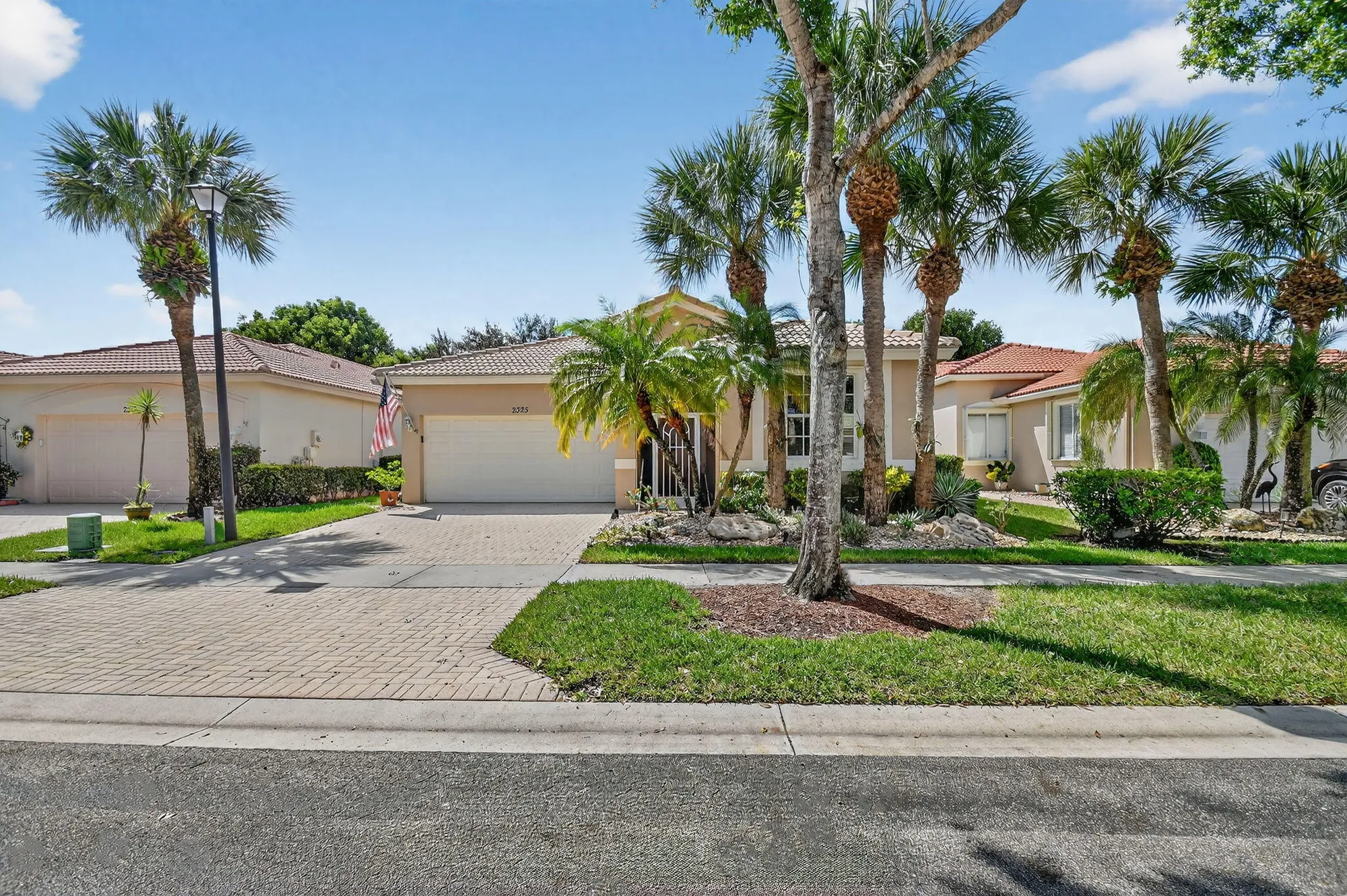 Property Slideshow image 2 of 86 | 2325 sapphire cir, West Palm Beach, FL, 33411
