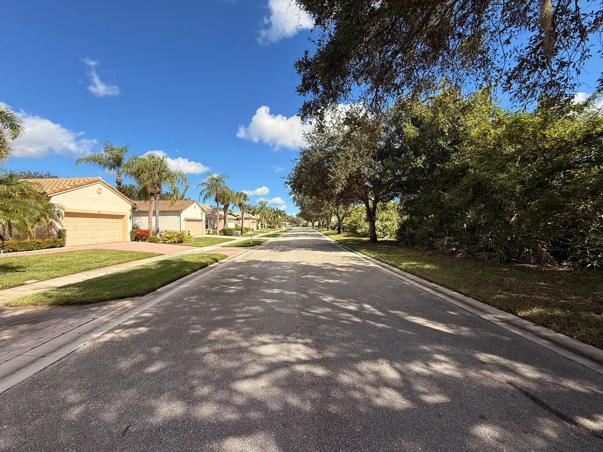 Property Slideshow image 14 of 27 | 633 nw whitfield way, Port Saint Lucie, FL, 34986