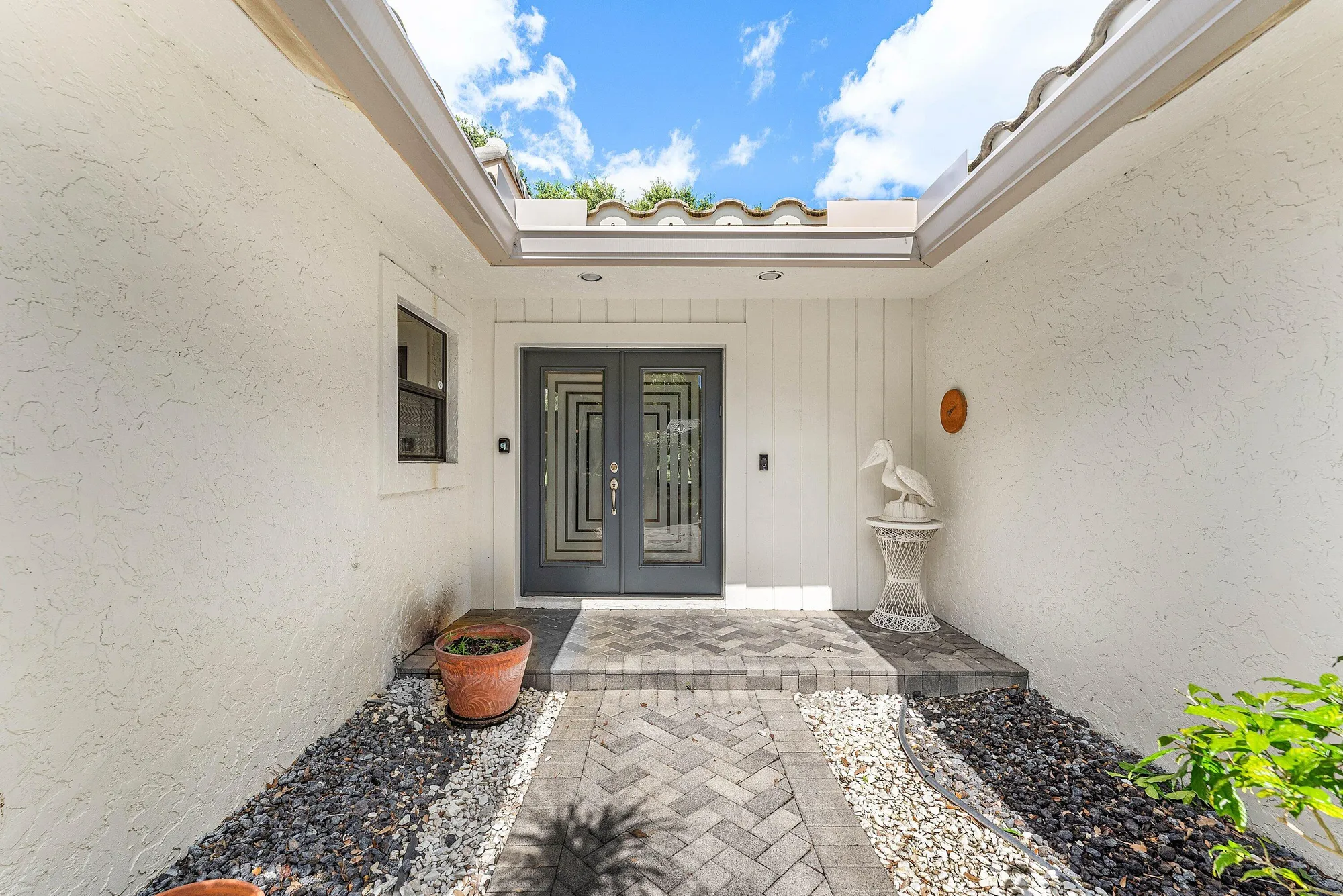 Property Slideshow image 3 of 84 | 30 hampshire ln, Boynton Beach, FL, 33436