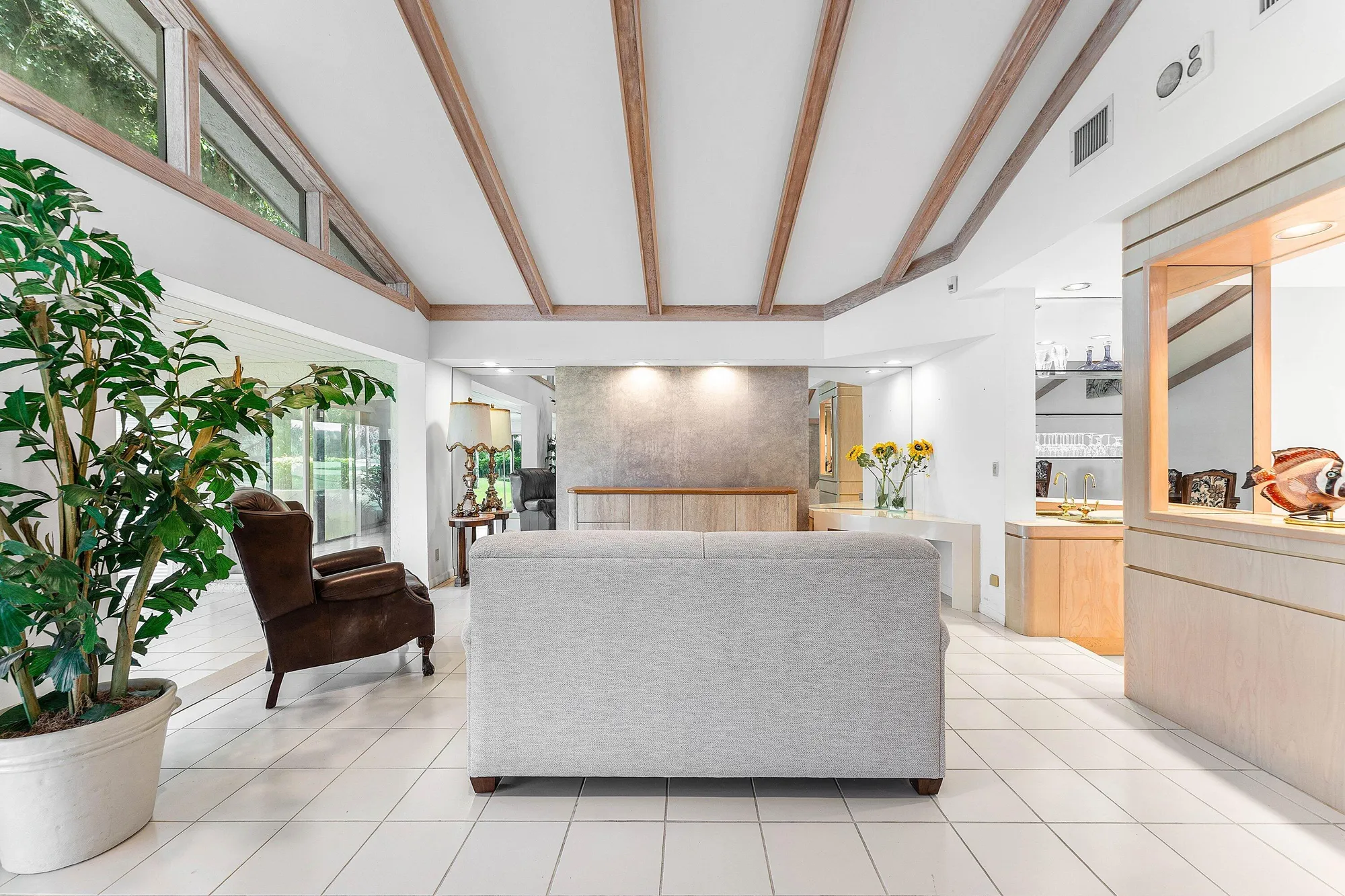 Property Slideshow image 11 of 84 | 30 hampshire ln, Boynton Beach, FL, 33436