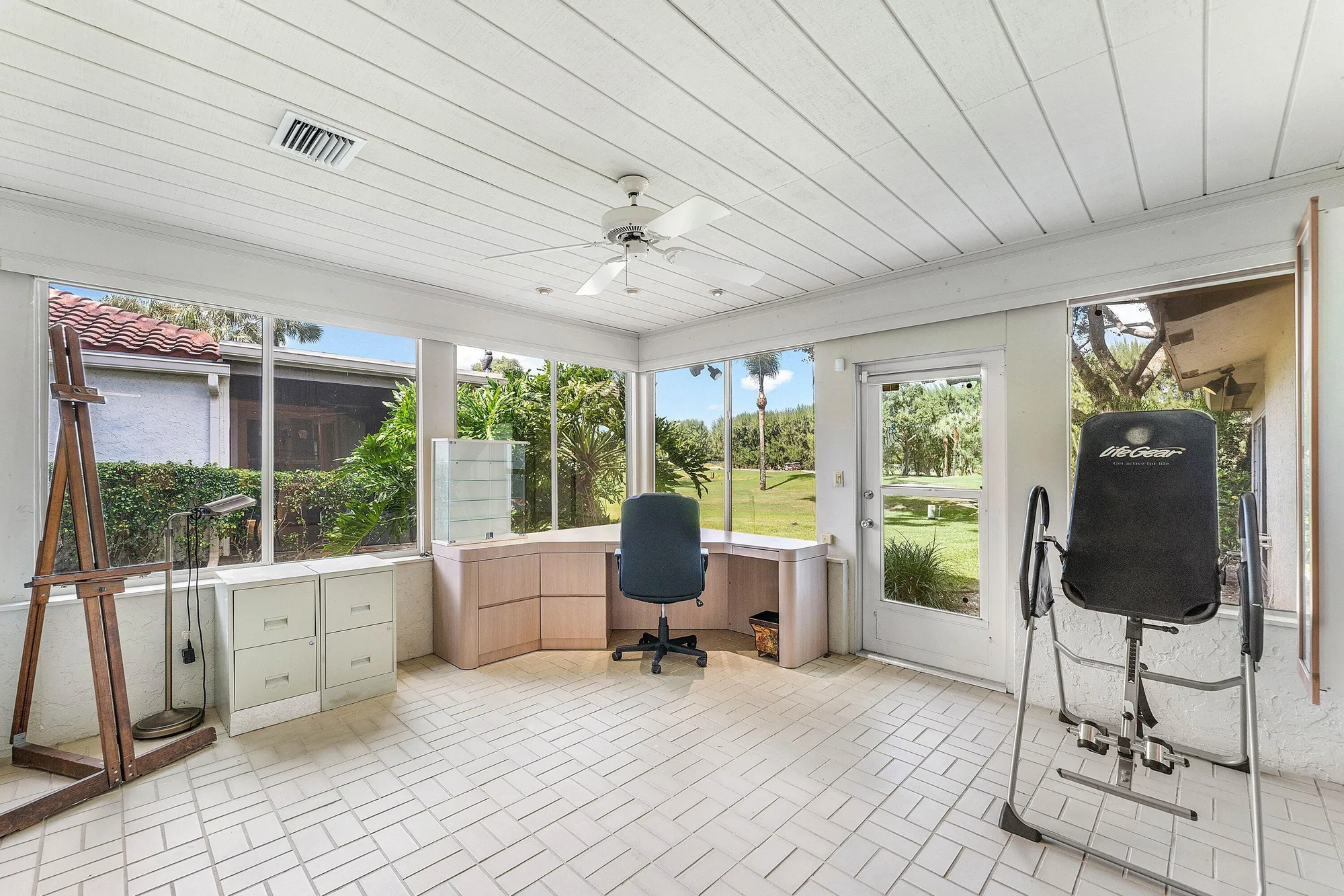 Property Slideshow image 18 of 84 | 30 hampshire ln, Boynton Beach, FL, 33436