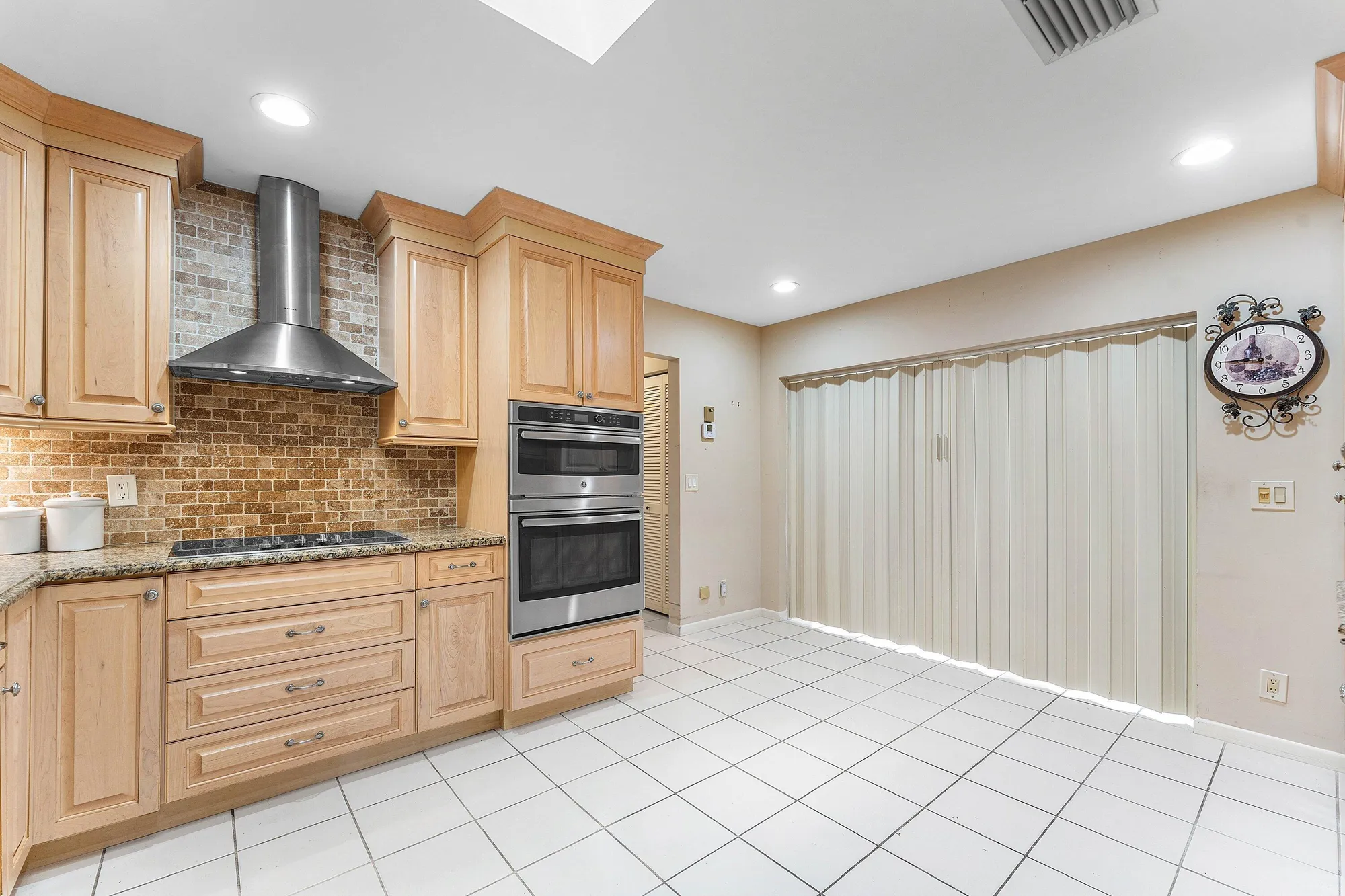 Property Slideshow image 26 of 84 | 30 hampshire ln, Boynton Beach, FL, 33436