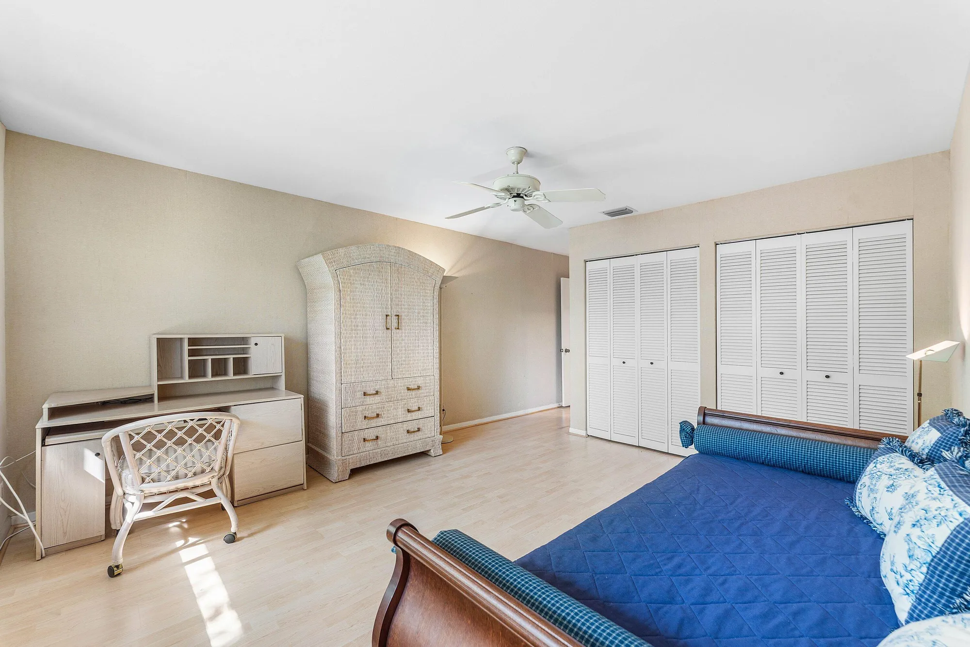 Property Slideshow image 32 of 84 | 30 hampshire ln, Boynton Beach, FL, 33436