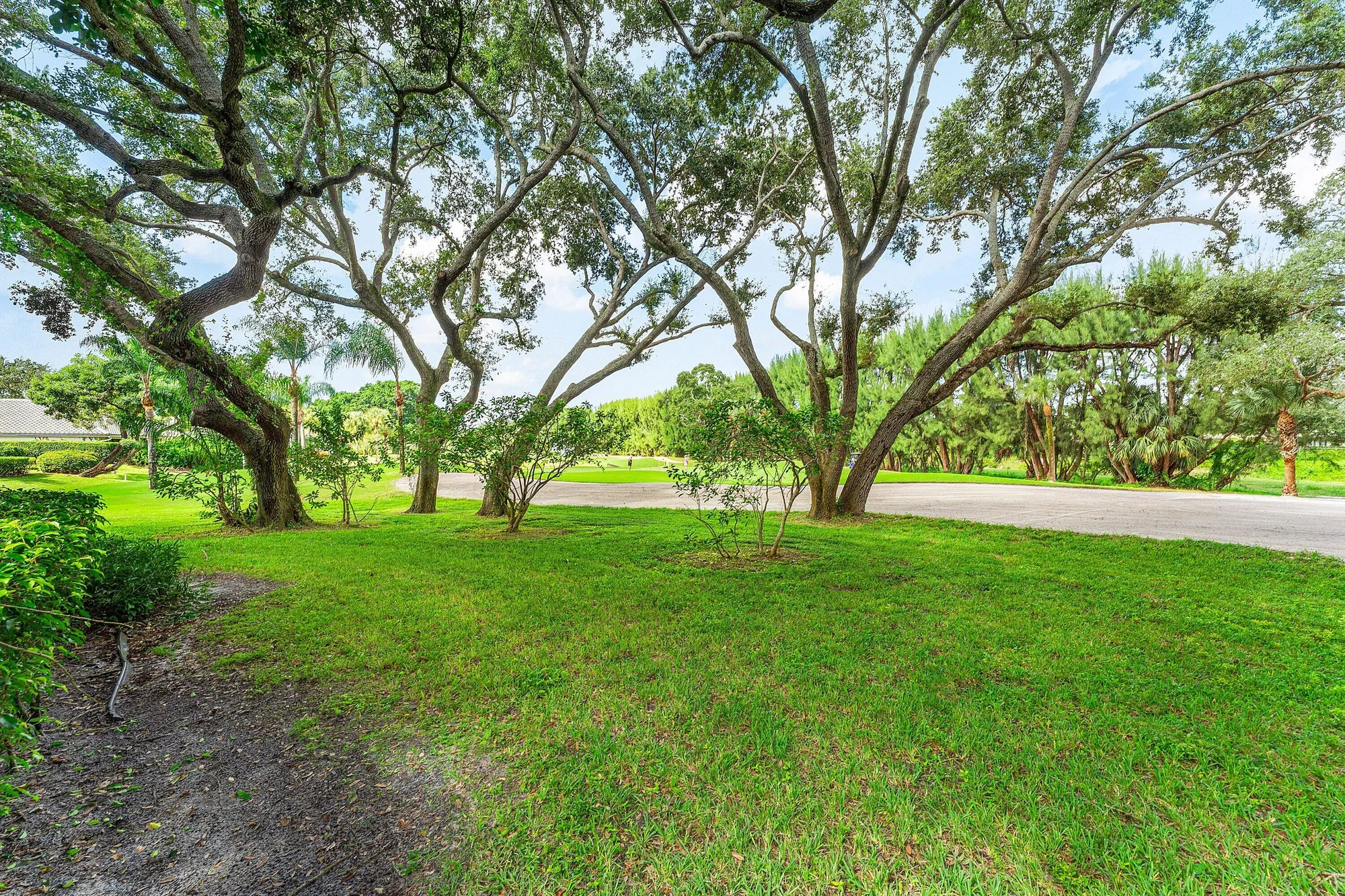 Property Slideshow image 47 of 84 | 30 hampshire ln, Boynton Beach, FL, 33436