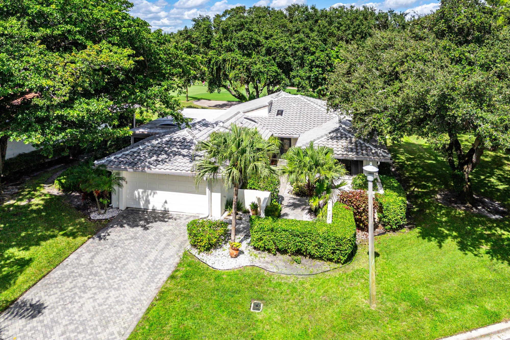 Property Slideshow image 50 of 84 | 30 hampshire ln, Boynton Beach, FL, 33436