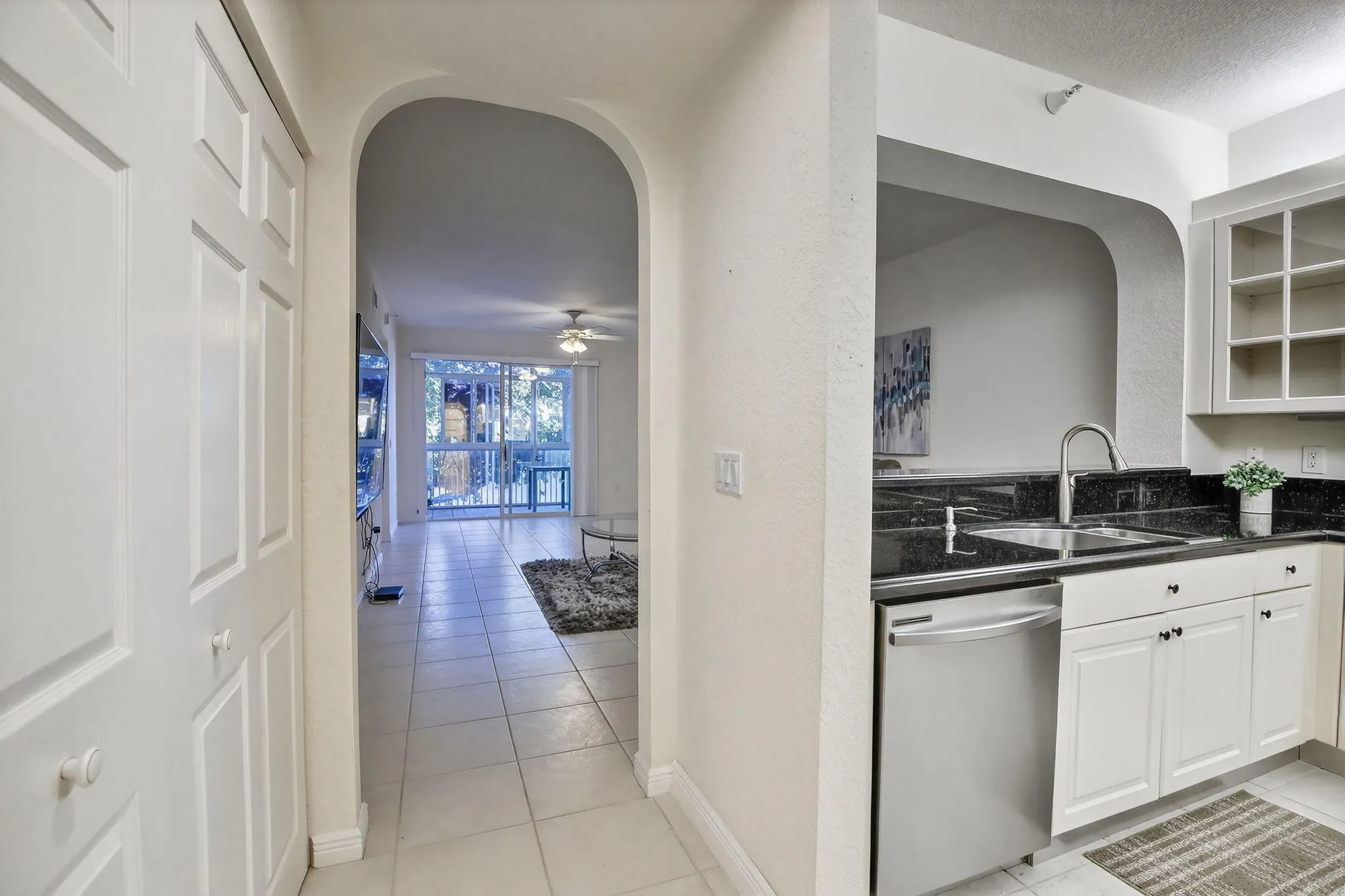 Property Slideshow image 7 of 34 | 7635 southampton ter 312, Tamarac, FL, 33321